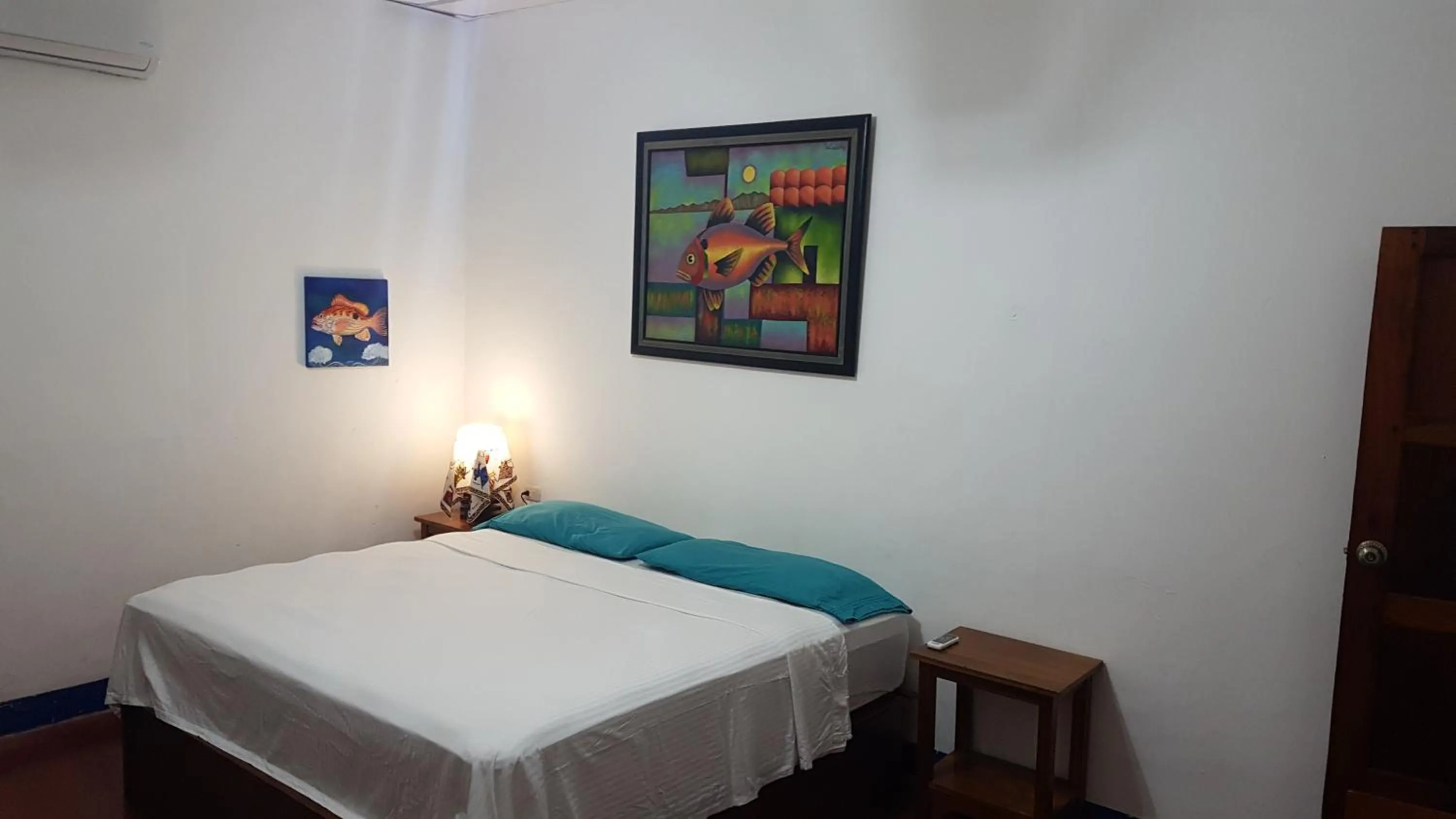 Deluxe Double Room with Shower in Tapihouse