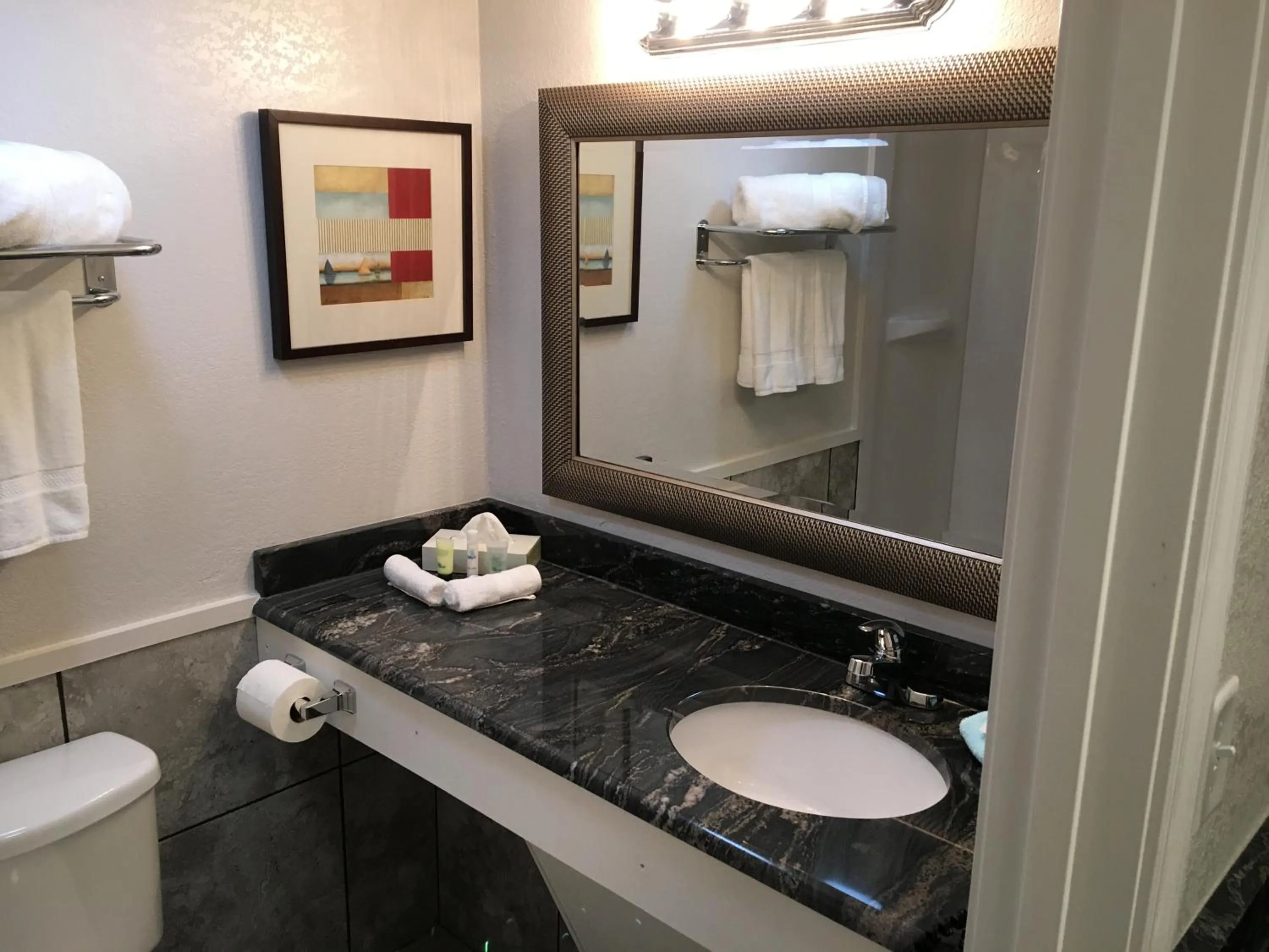 At Home Inn - Pensacola