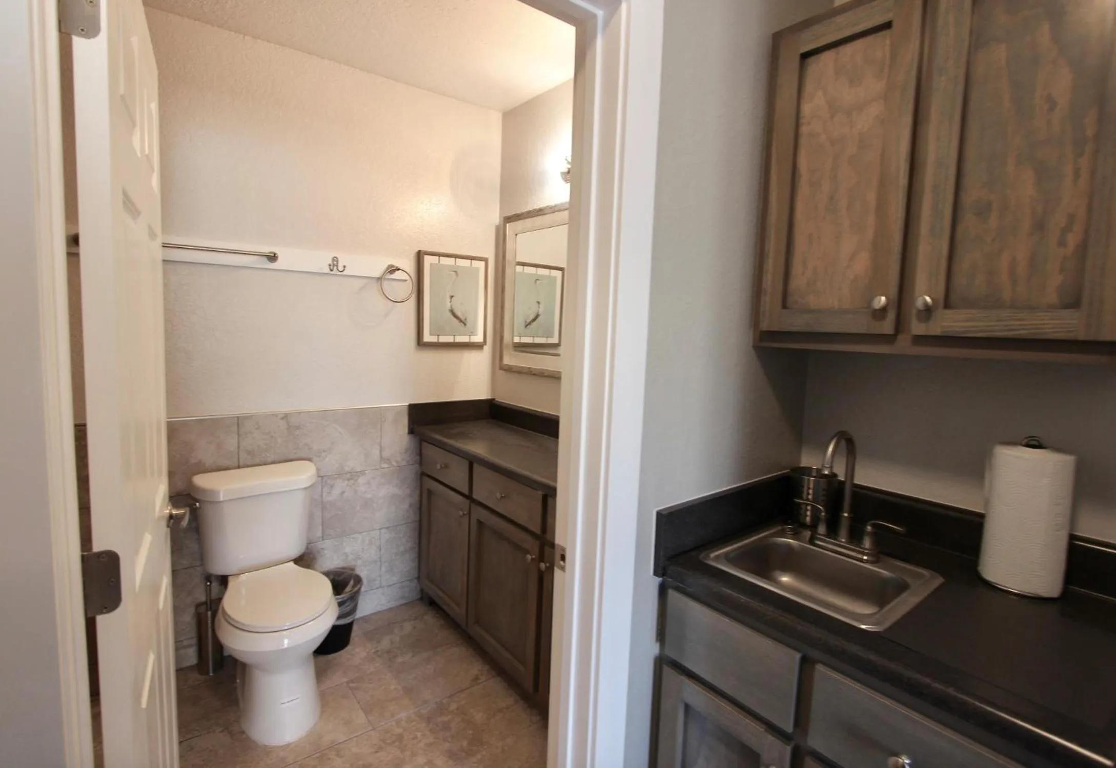 At Home Inn - Pensacola