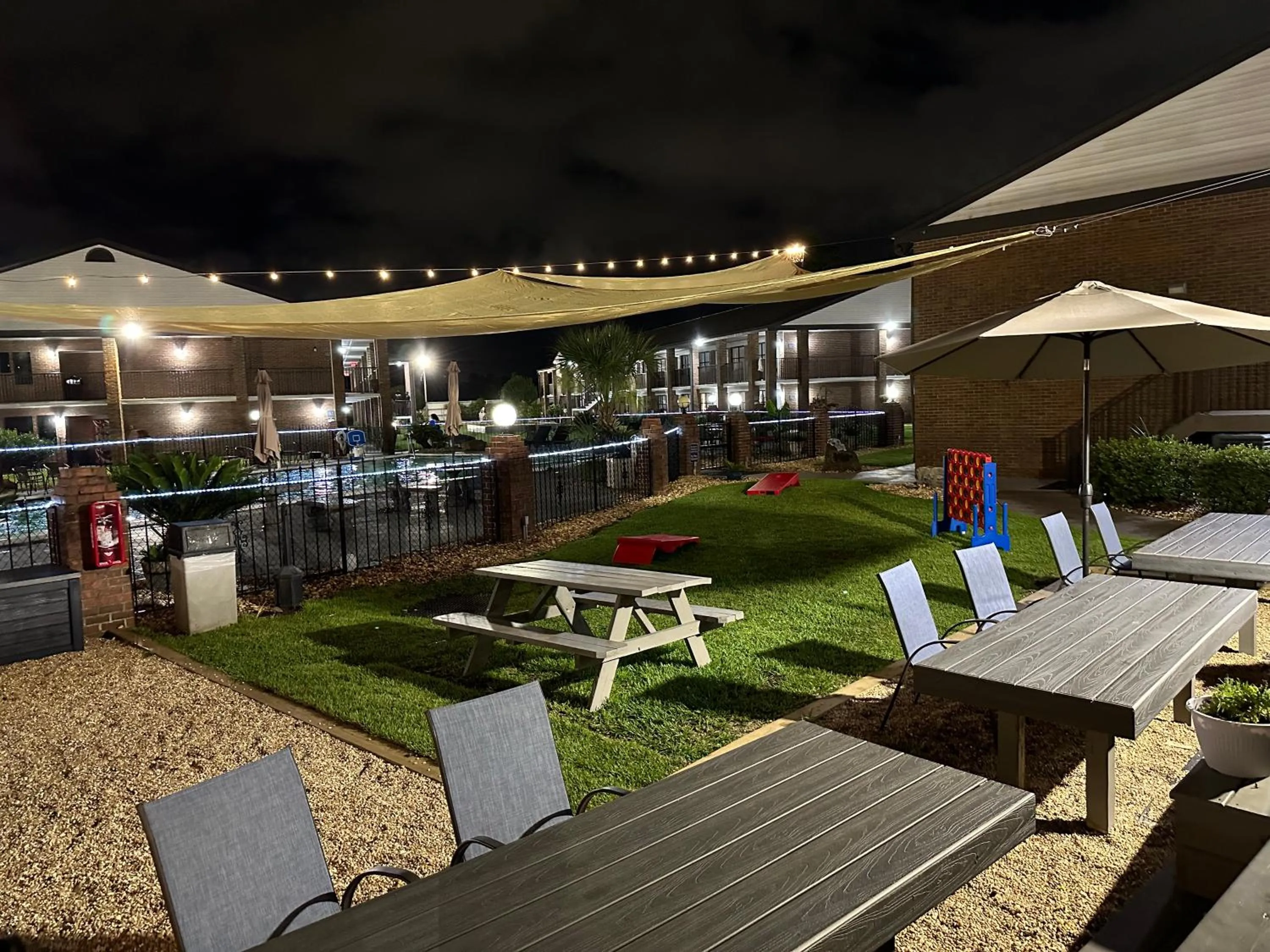 At Home Inn - Pensacola