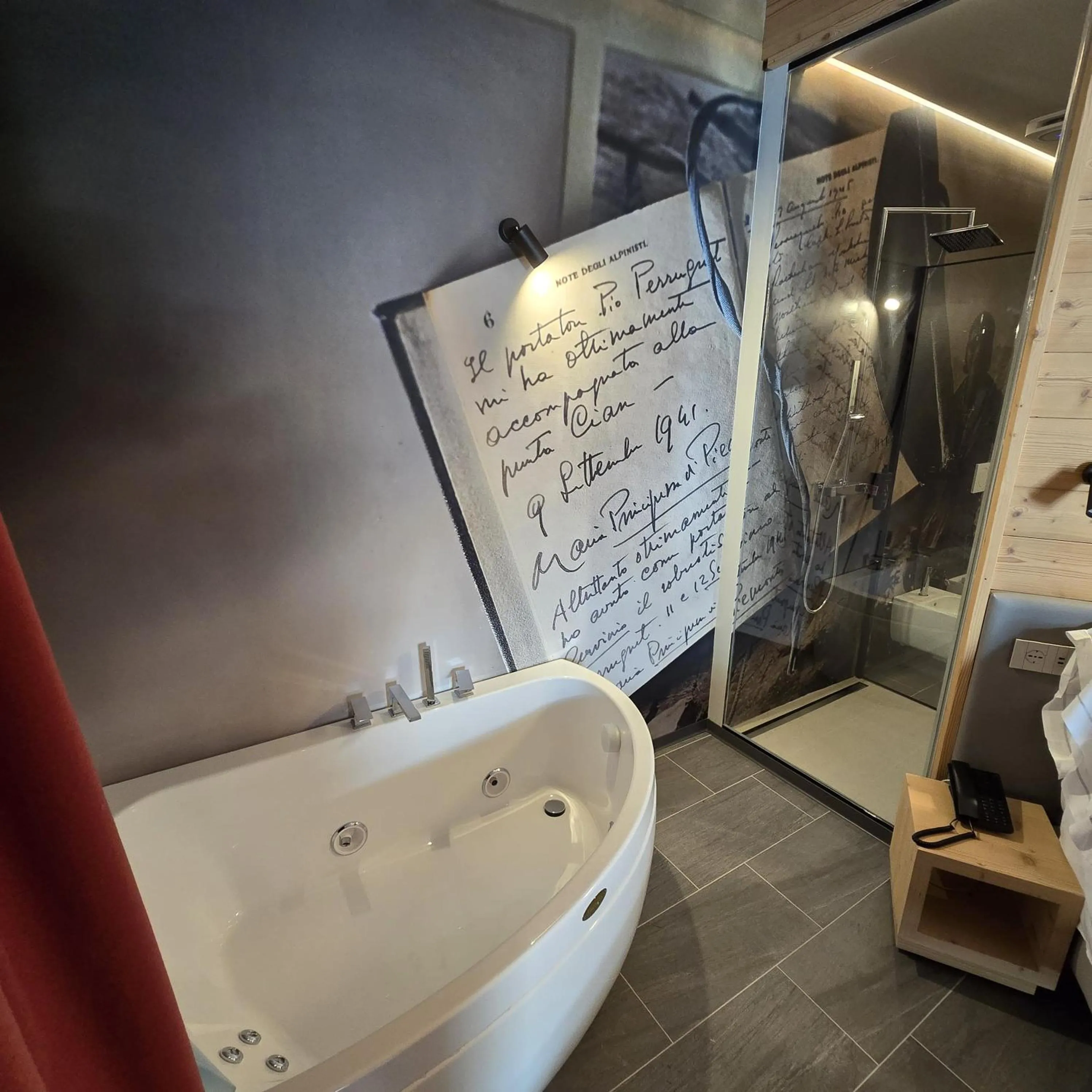 Hot Tub in Hotel Perruquet 3 Stelle SUPERIOR