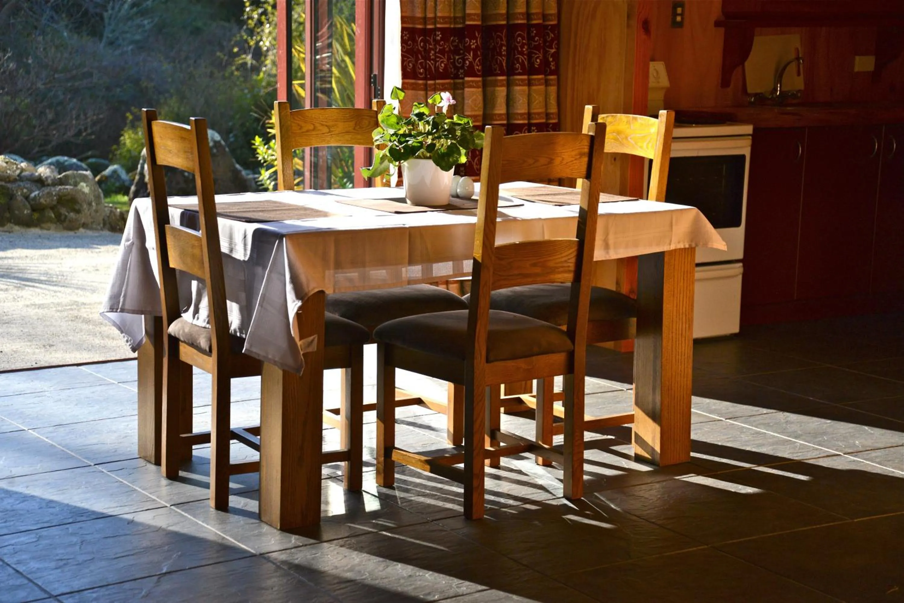 Dining area in Barn Bed and Breakfast