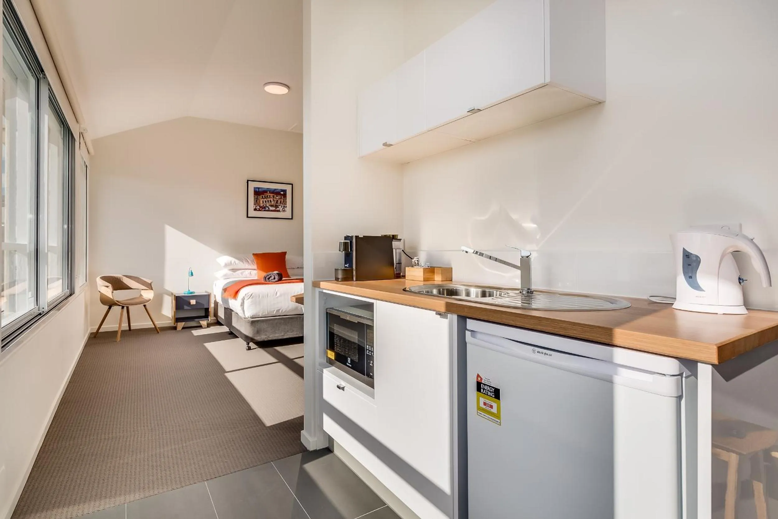 Kitchen or kitchenette, Bed in Salamanca Galleria Apartments