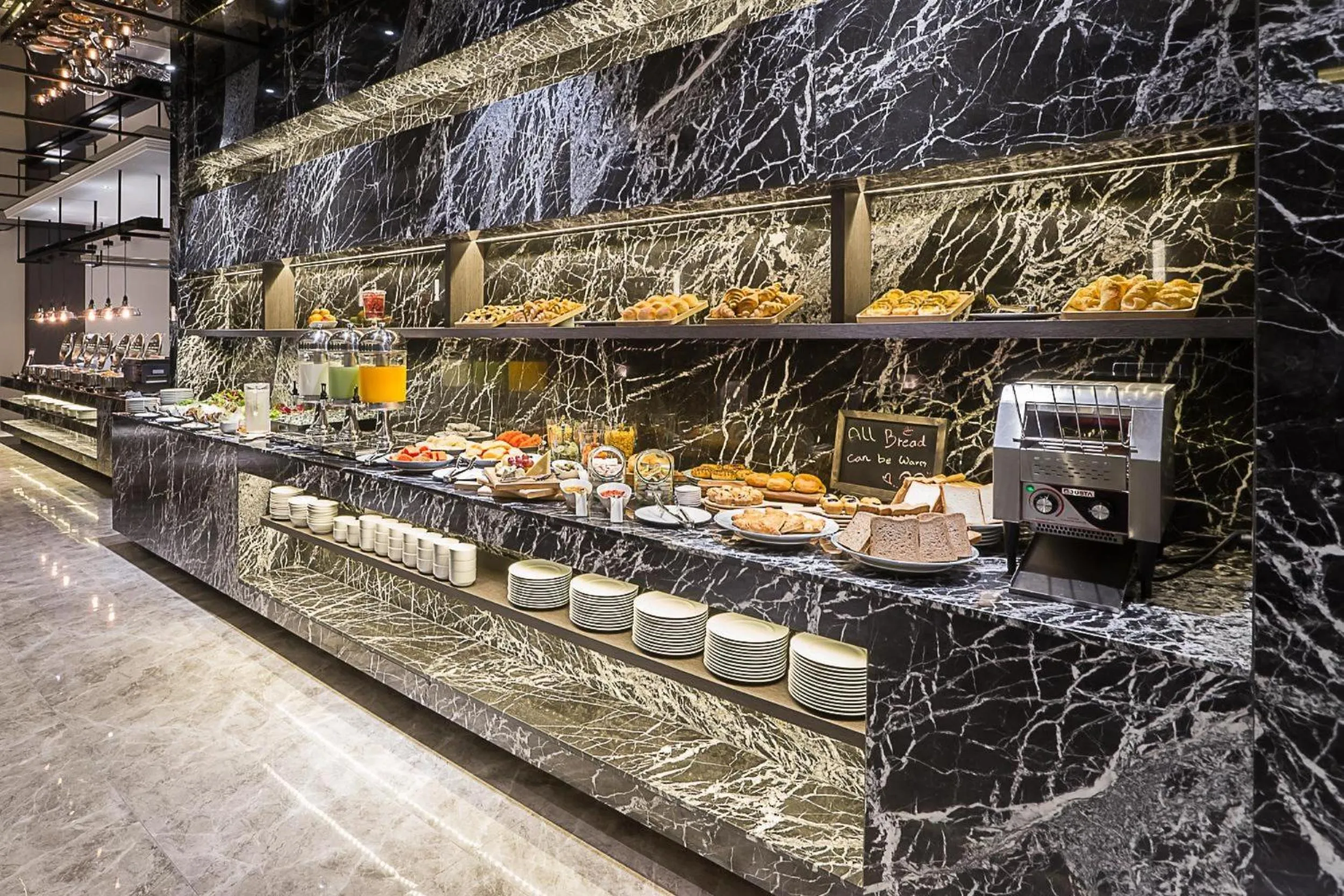 Restaurant/places to eat in Mera Mare Pattaya