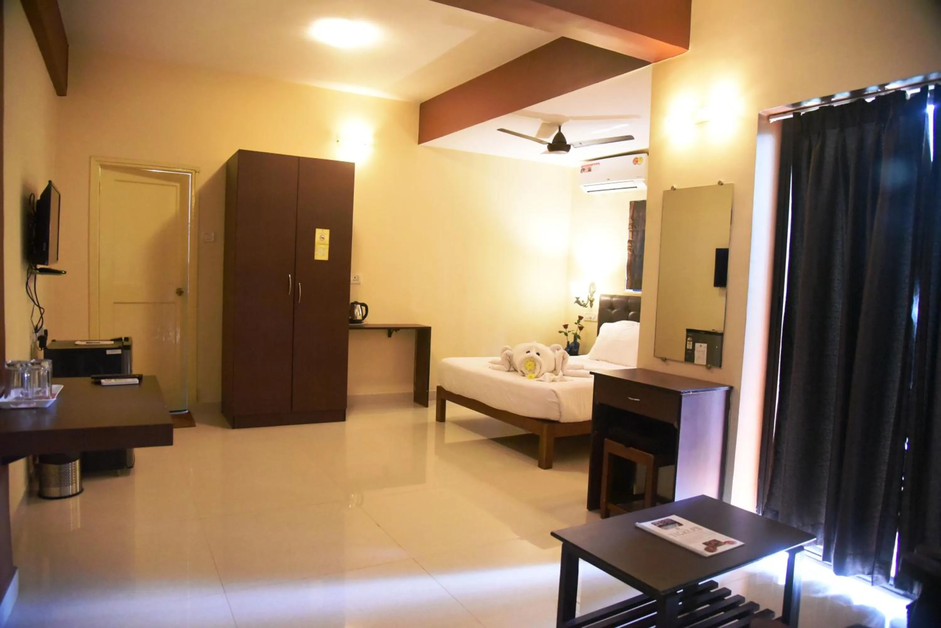 Bed in Ticlo Resorts