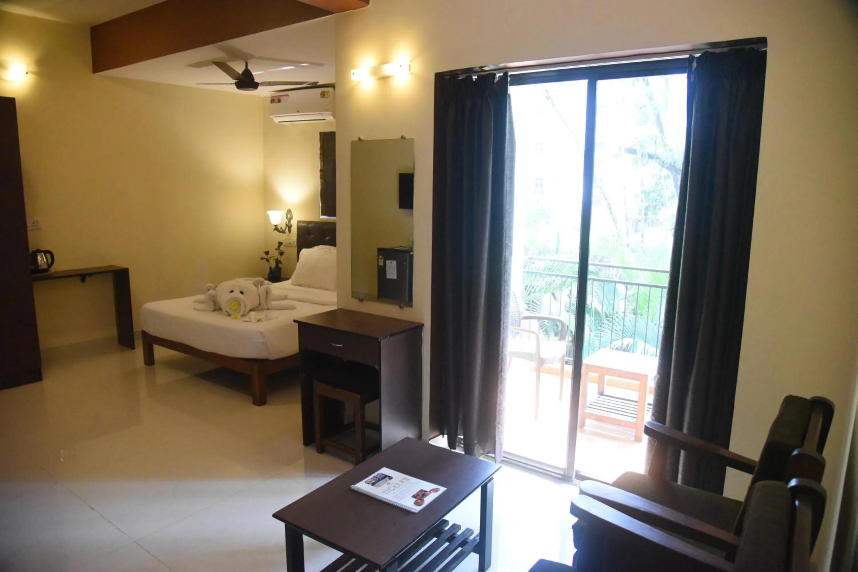 Bed in Ticlo Resorts