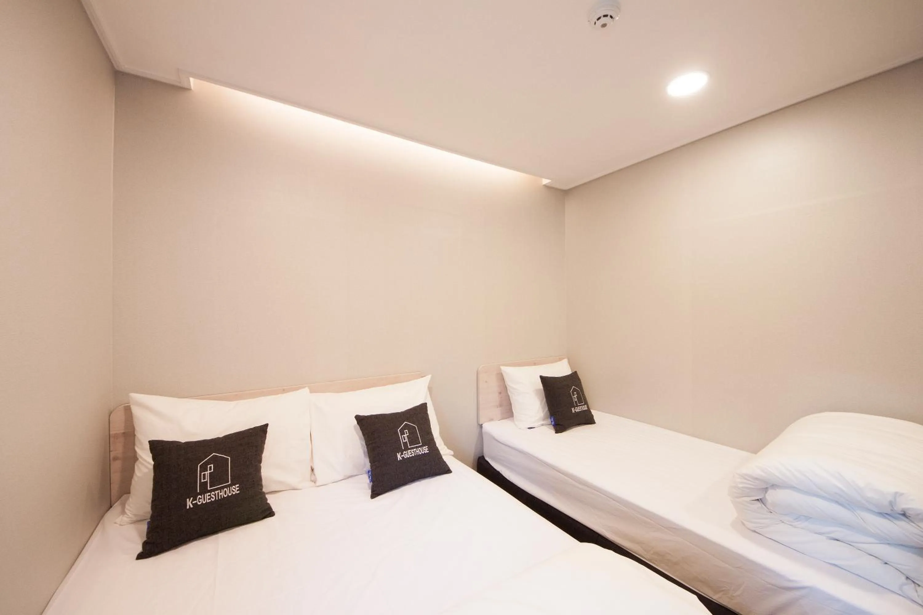 Bed in K-Grand Hotel Myeongdong