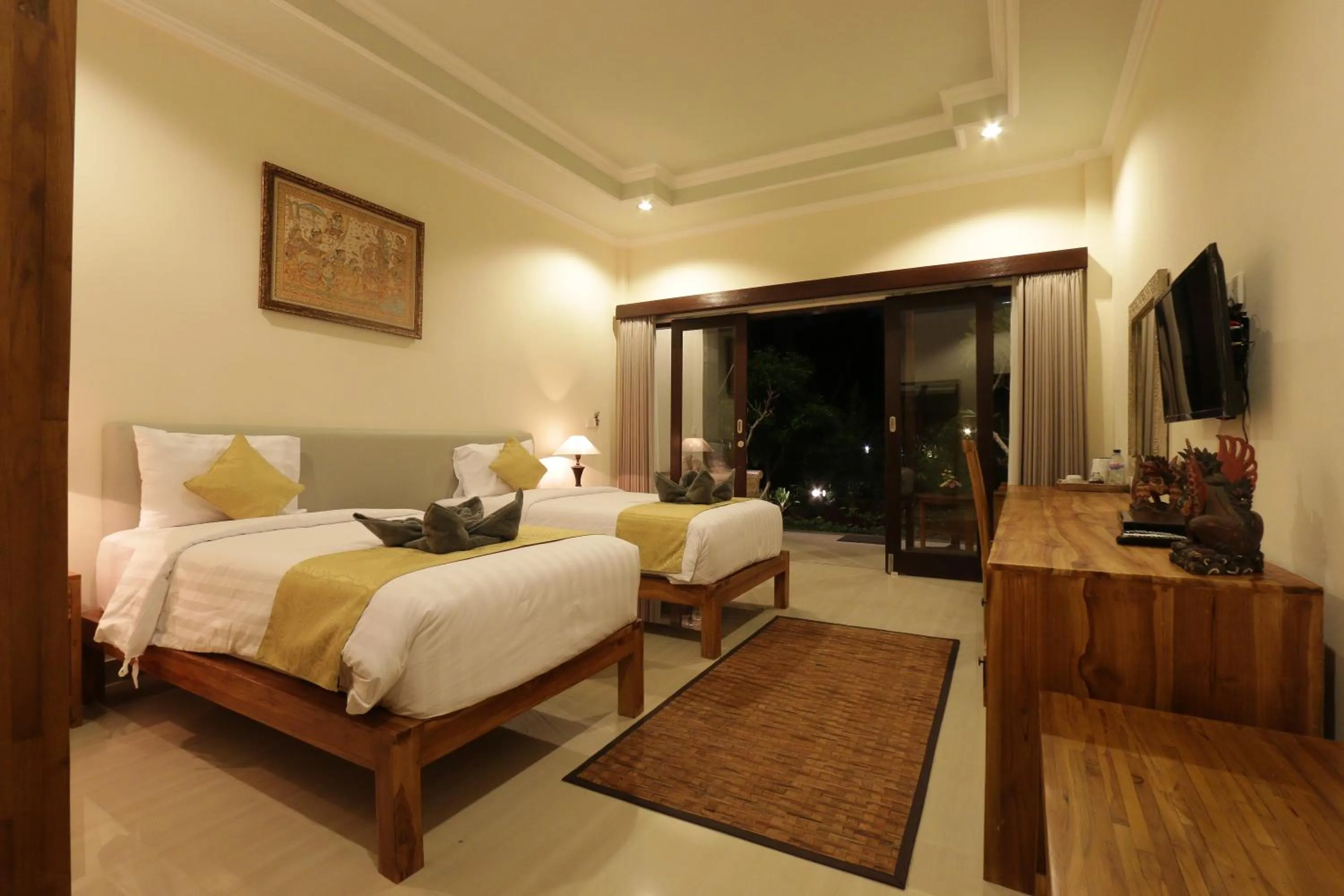 Photo of the whole room, Bed in Duana Sari by Mahaputra