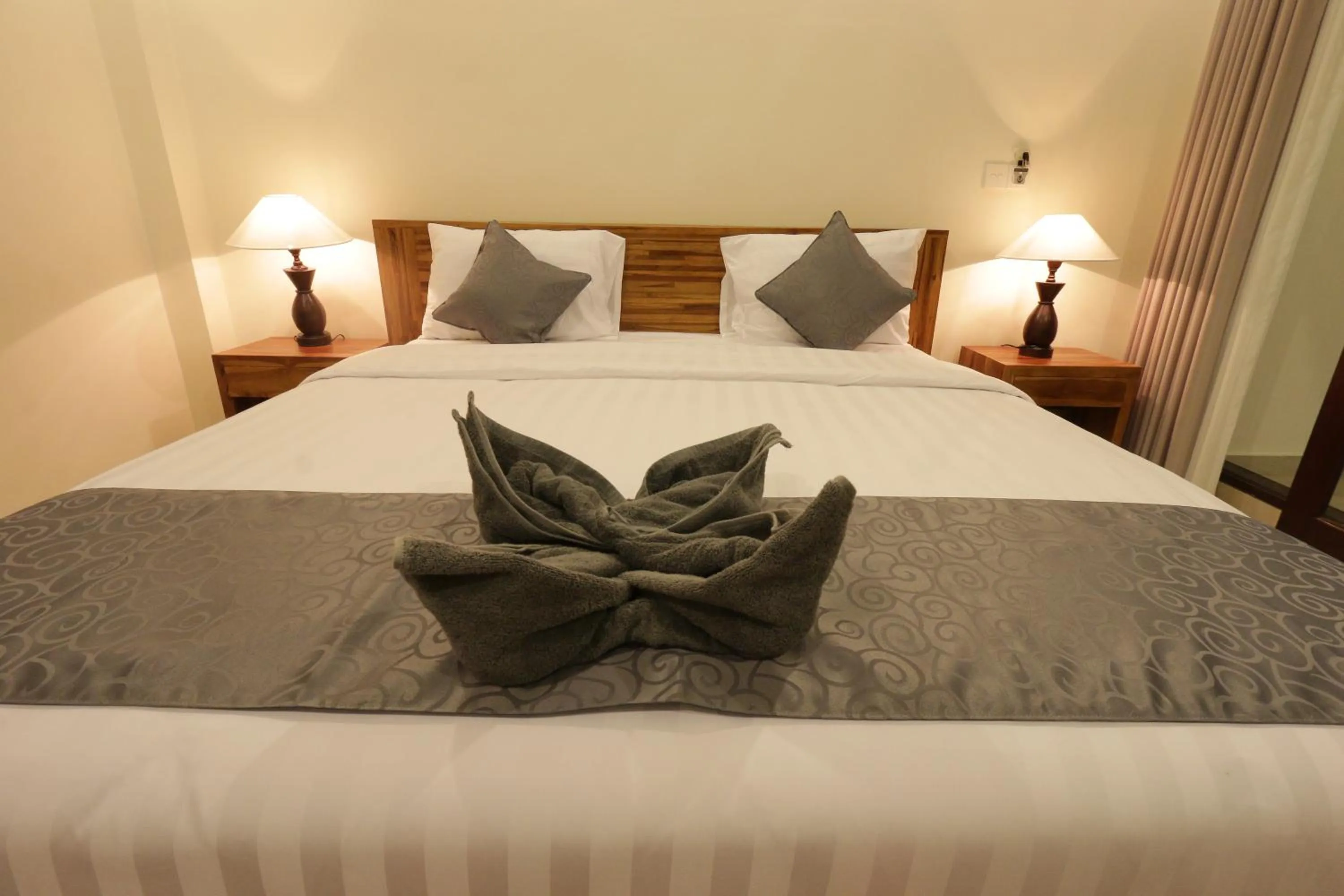 Bed in Duana Sari by Mahaputra