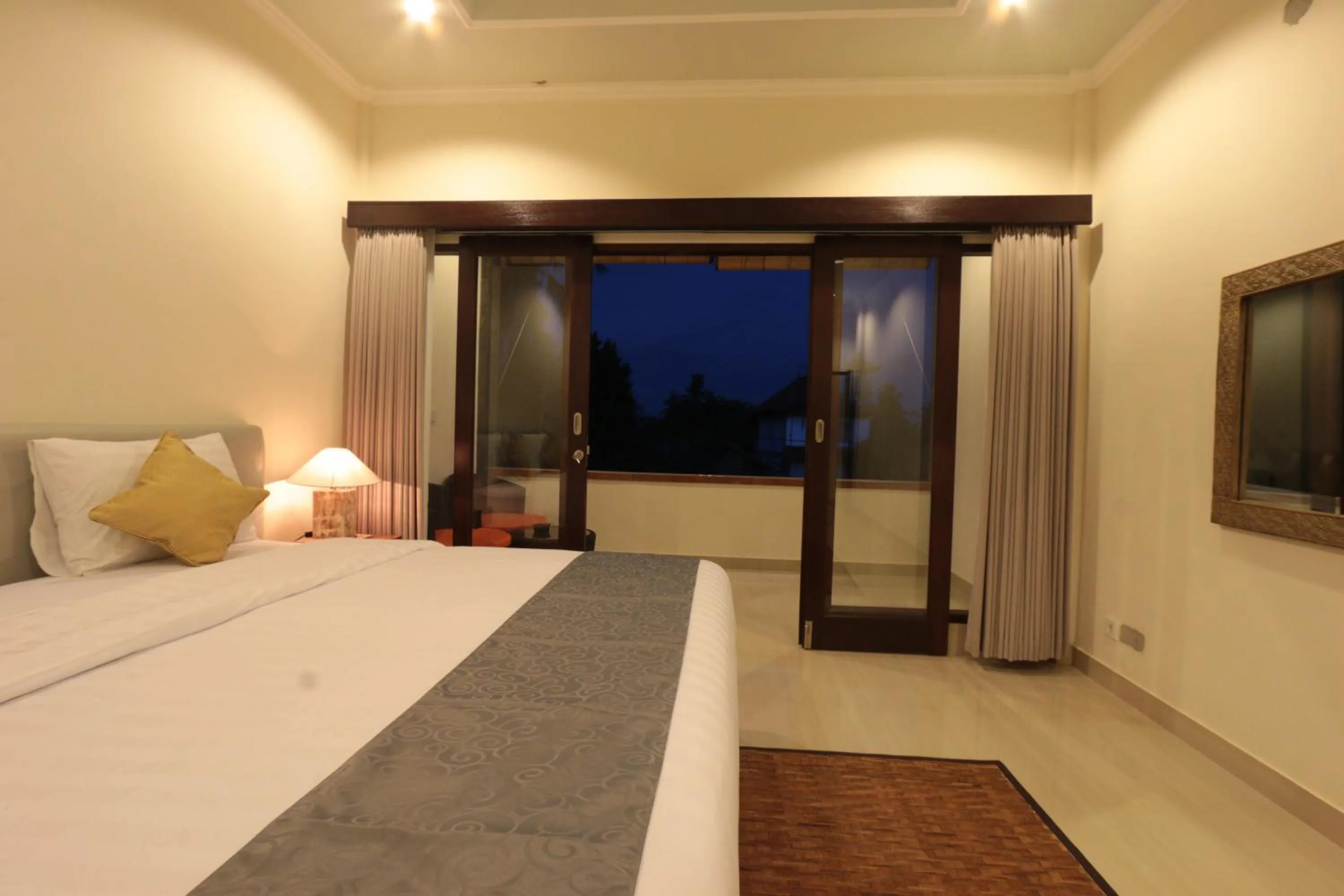 Photo of the whole room, Bed in Duana Sari by Mahaputra