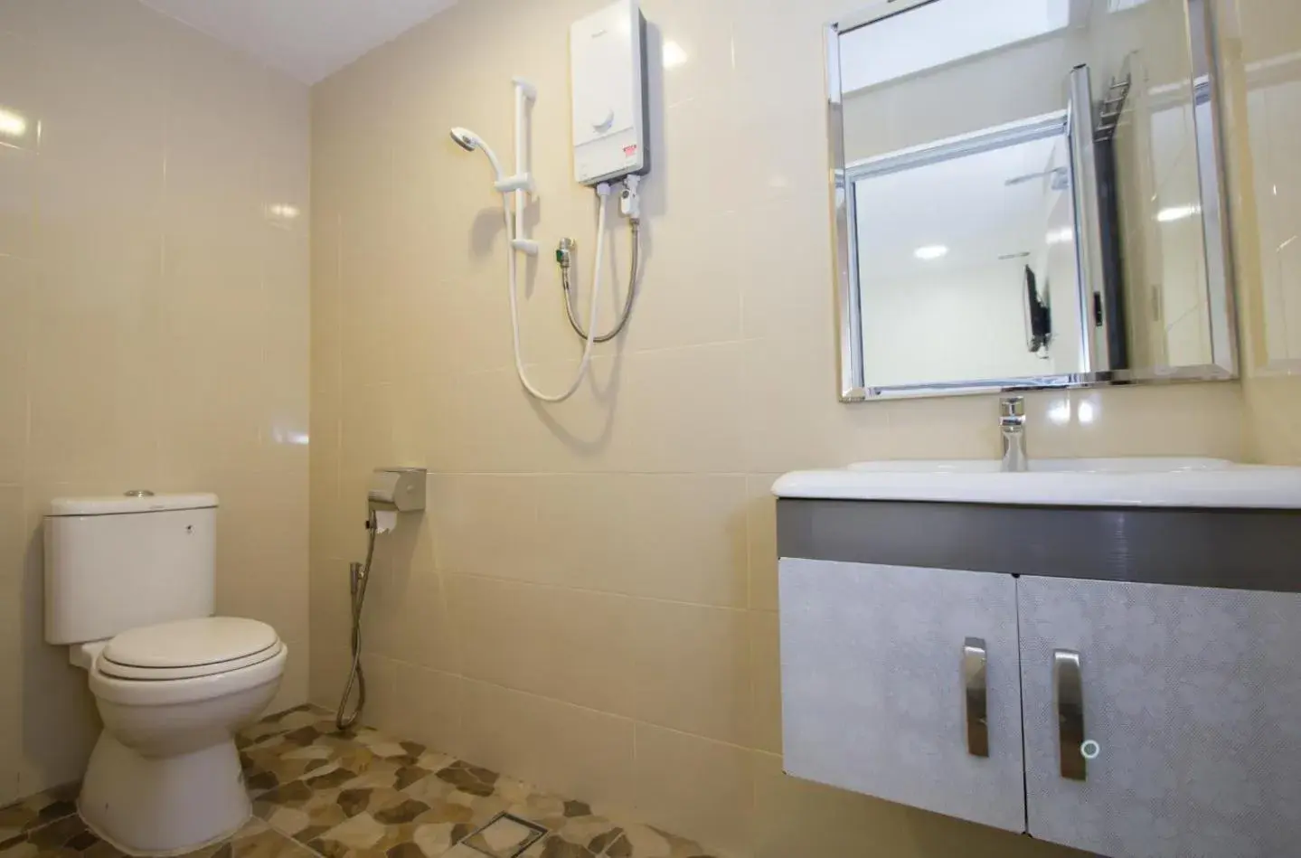 Single Room with Private Bathroom - single occupancy in 888 Boutique Hotel Single Room with Private Bathroom - single occupancy in 888 Boutique Hotel