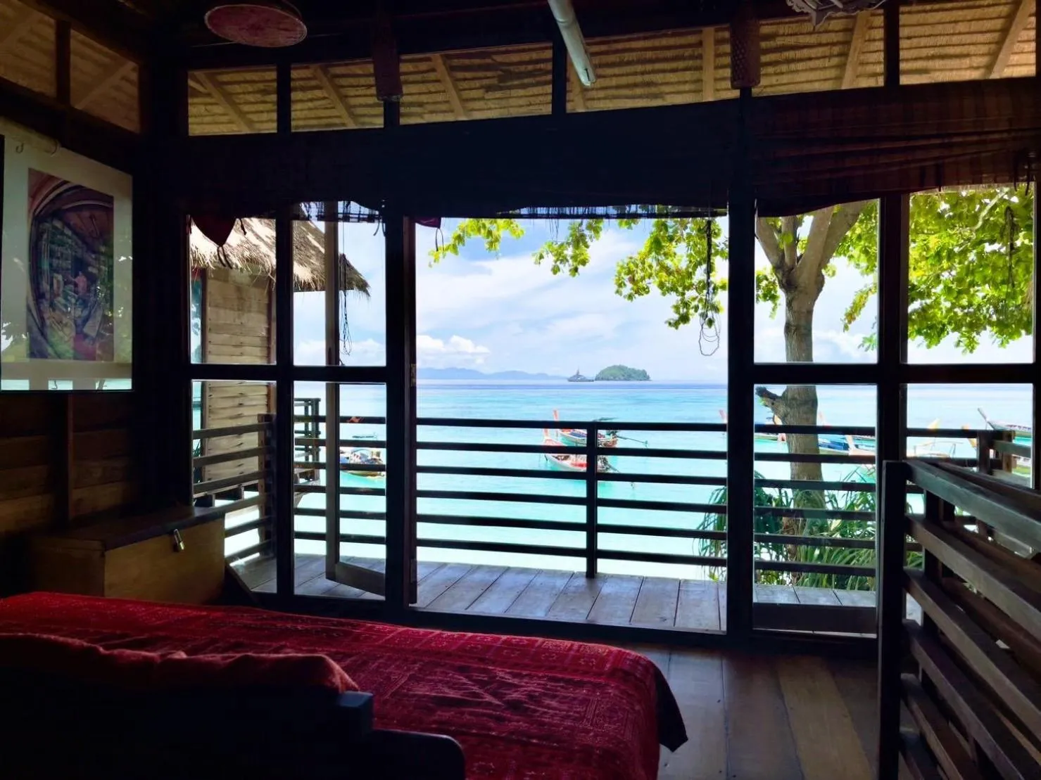 Sea view, Bed in Castaway Resort Koh Lipe