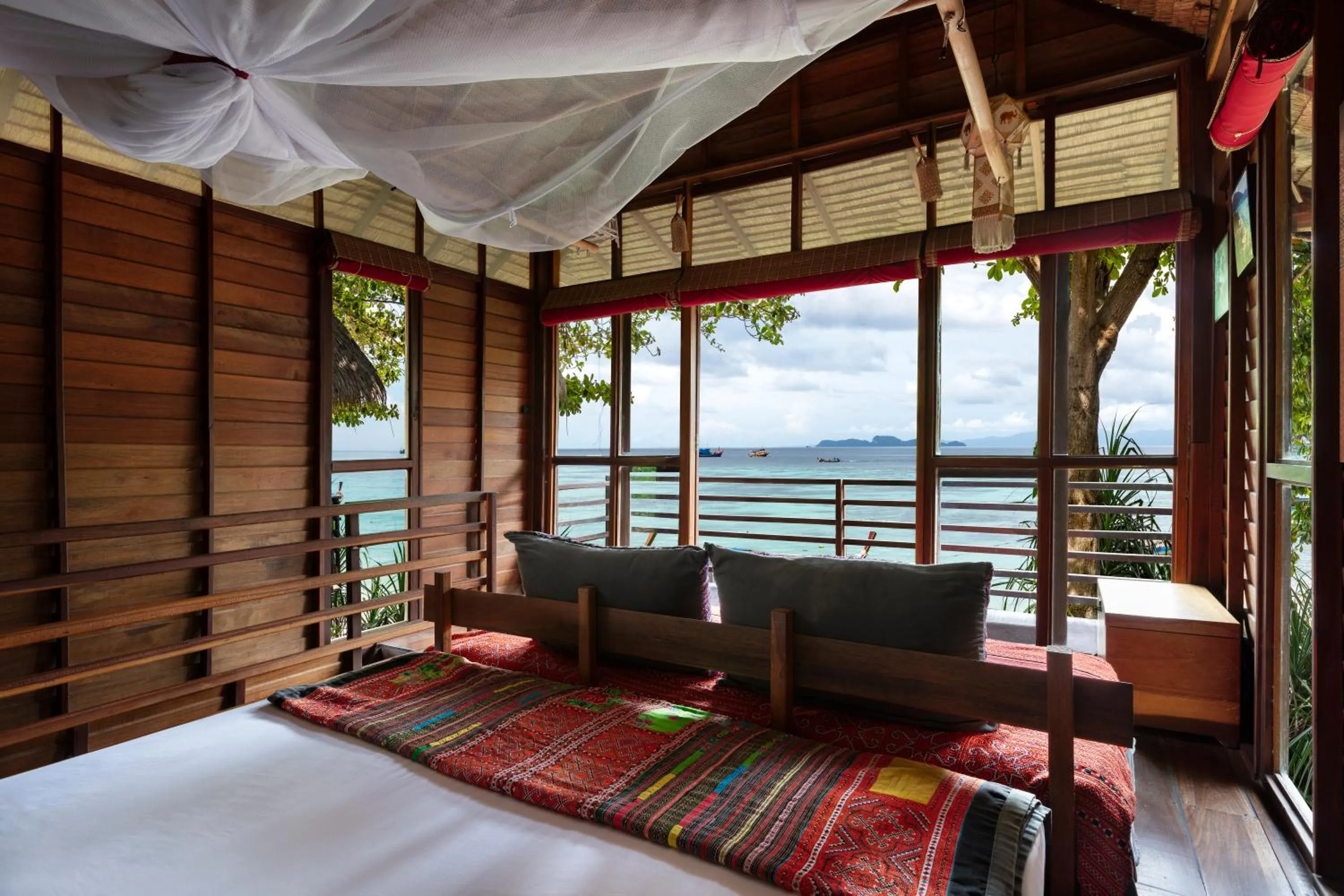 View (from property/room), Bed in Castaway Resort Koh Lipe