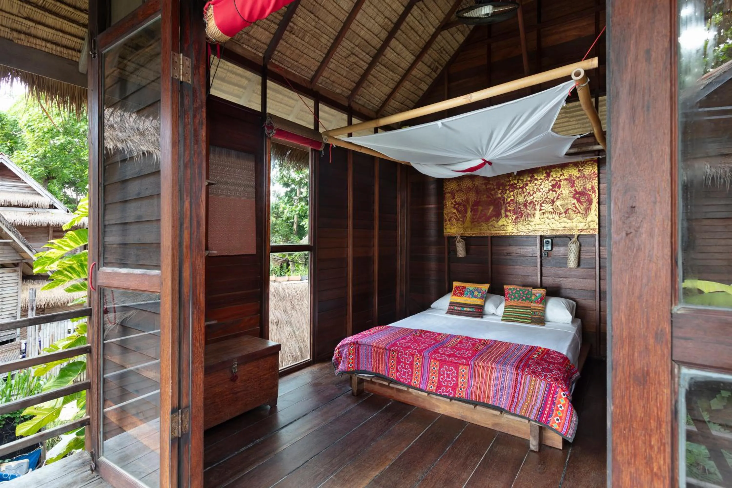 Bed in Castaway Resort Koh Lipe