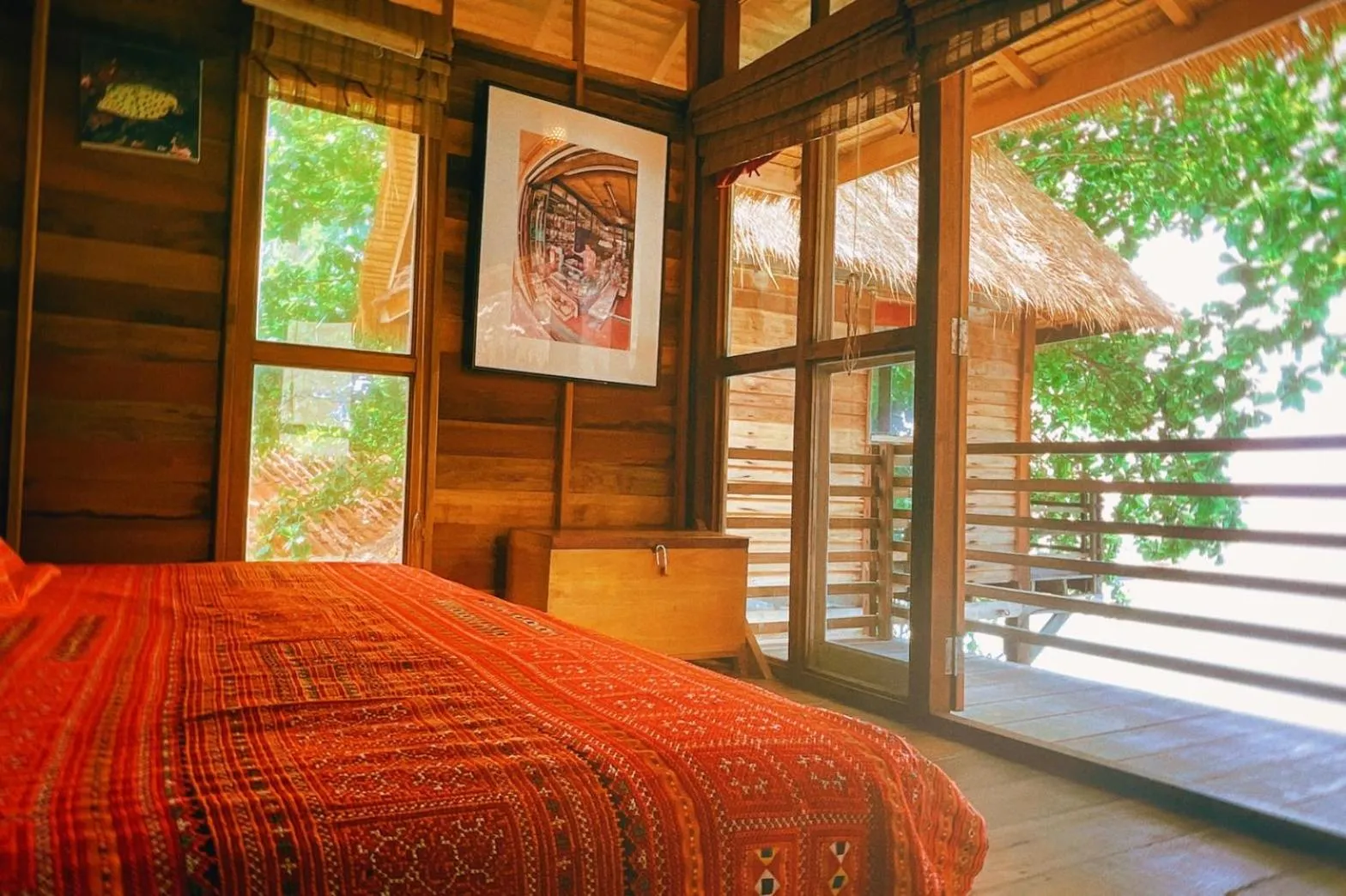 View (from property/room), Bed in Castaway Resort Koh Lipe