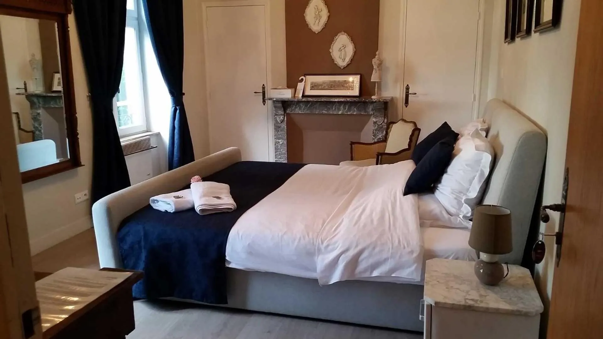 Bed in Château de l'Aviette