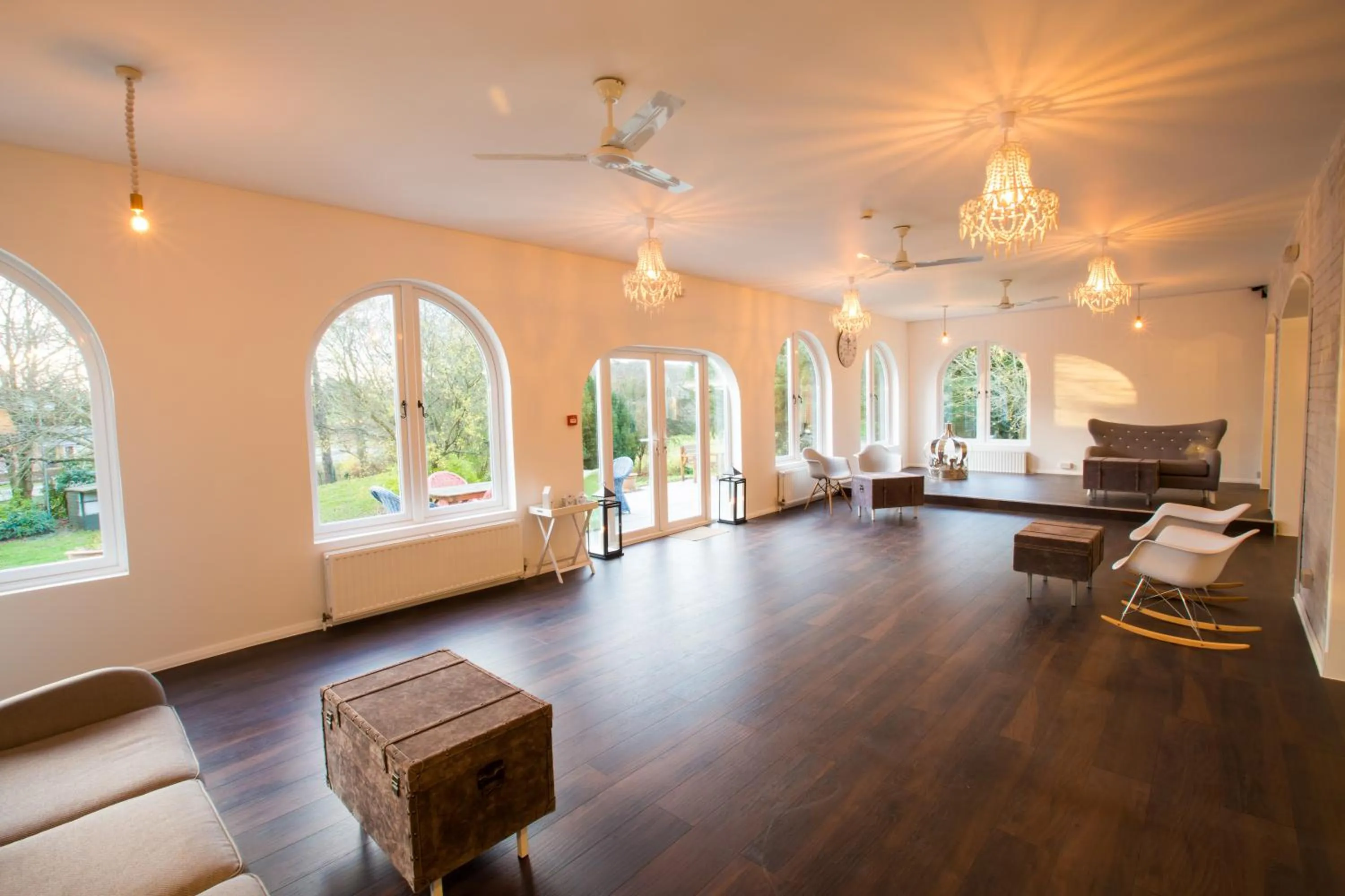 Day in Gray Manor Hotel