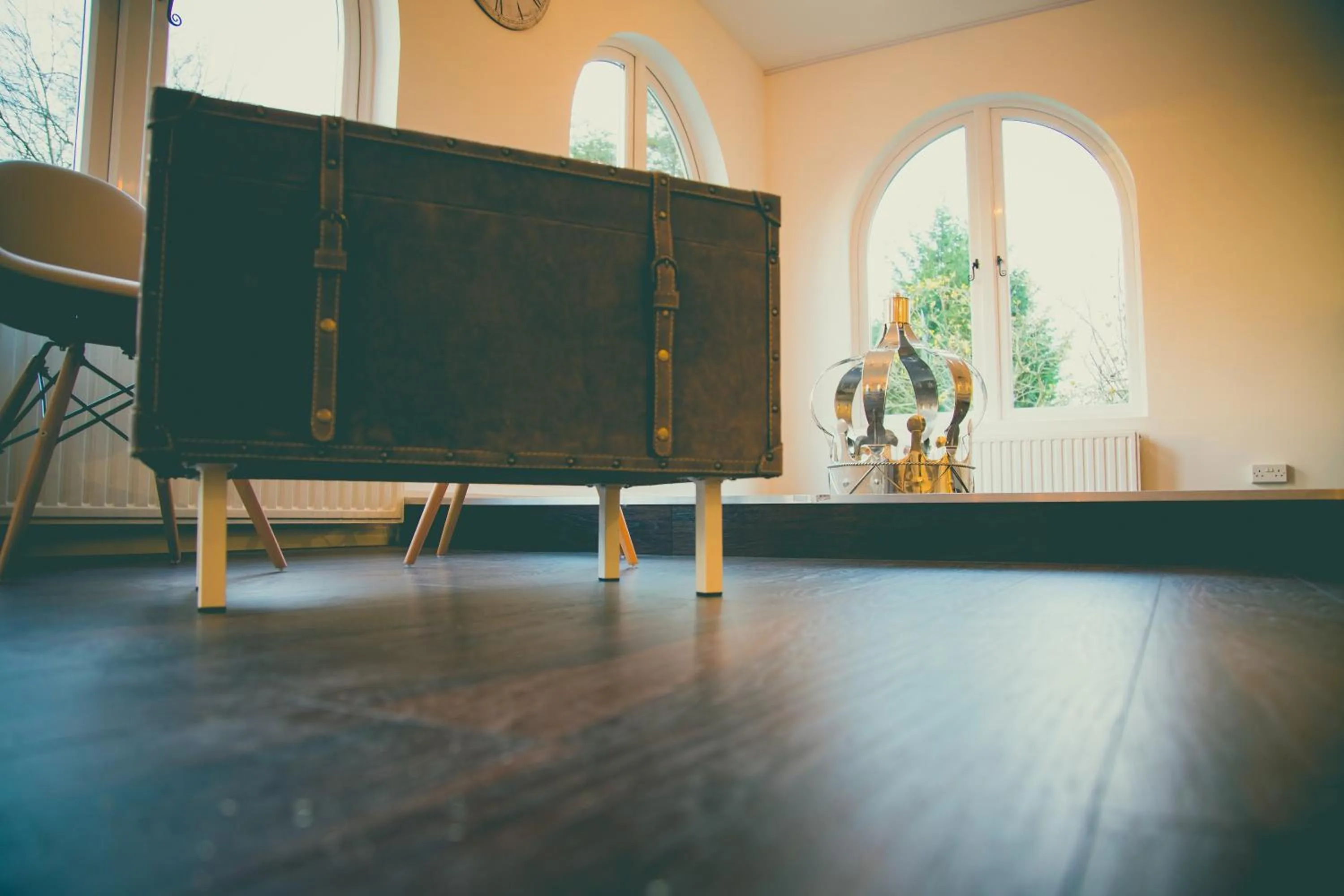 Day in Gray Manor Hotel