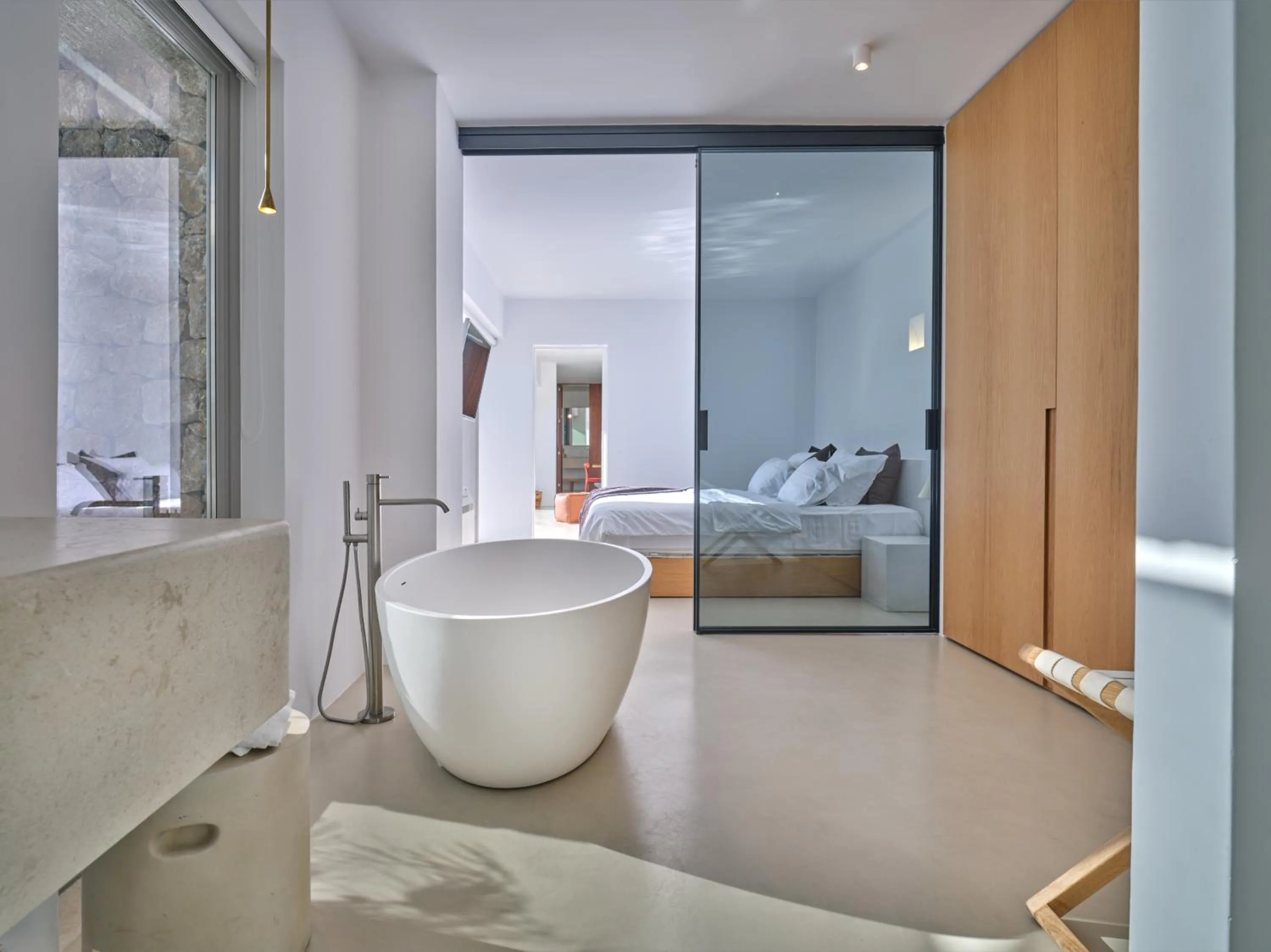 Bathroom, Bed in Santorini Heights