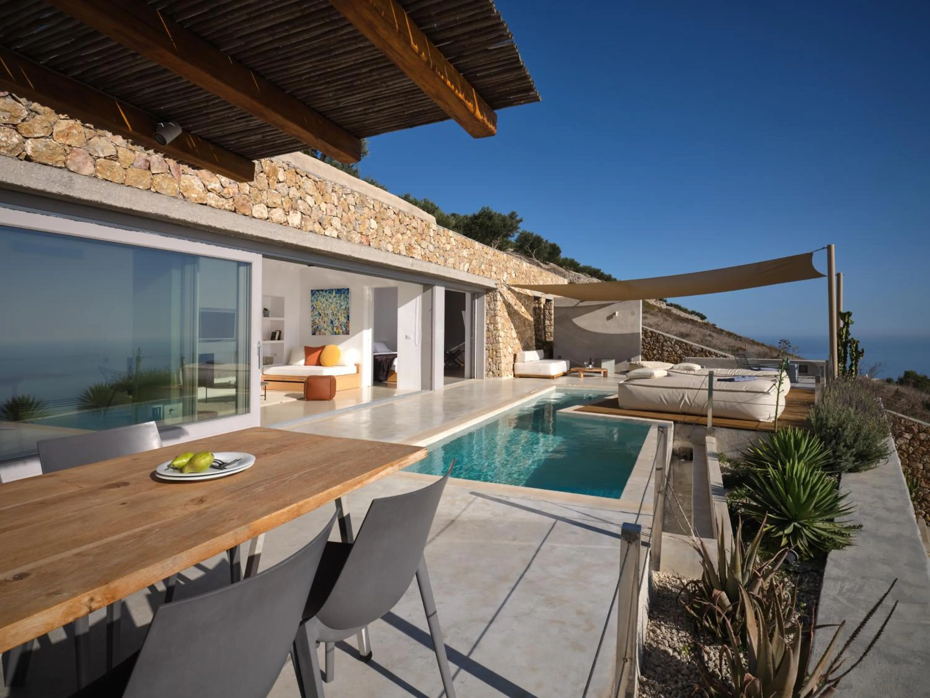 Day in Santorini Heights