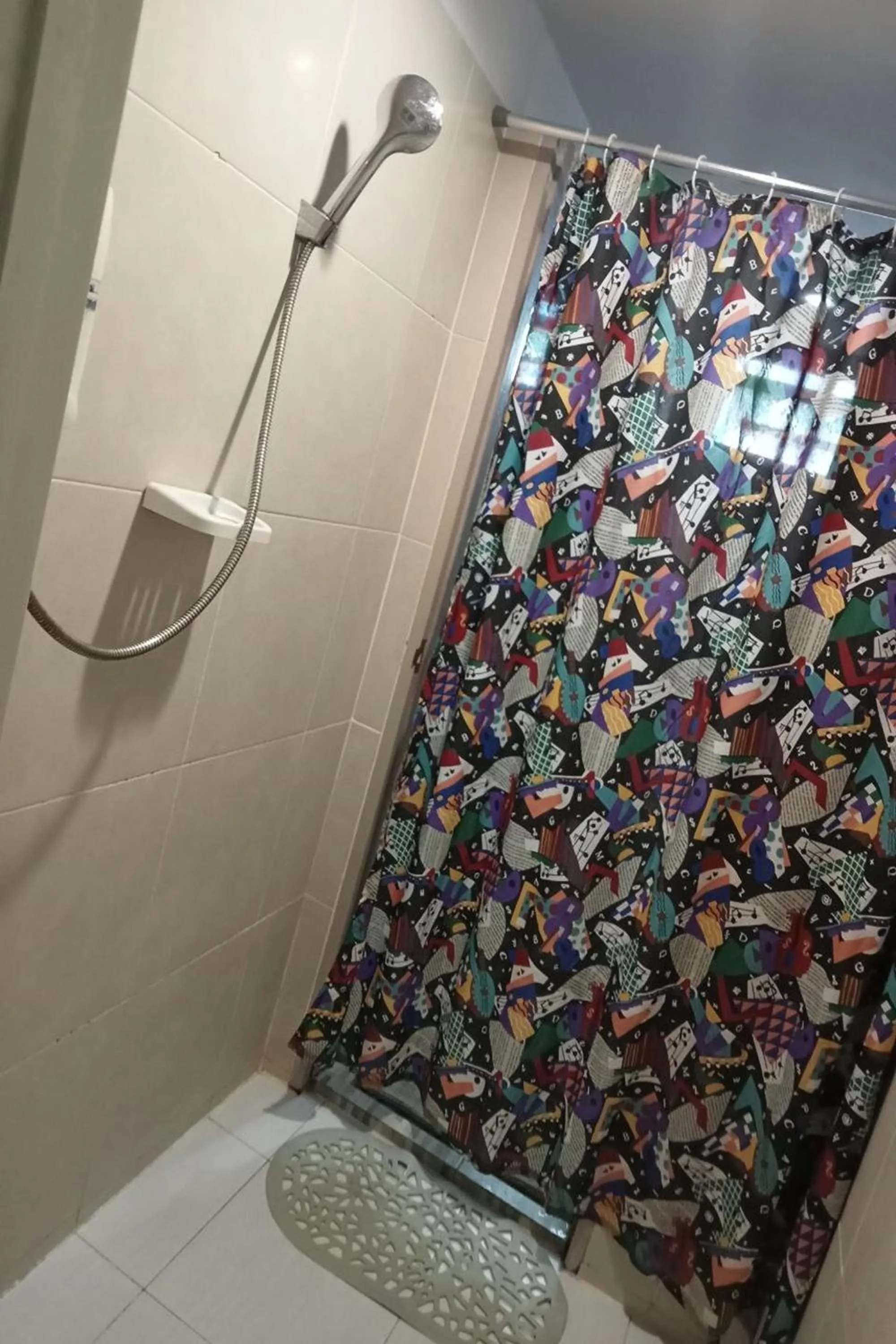 Bathroom in Sleep Dee Hostel