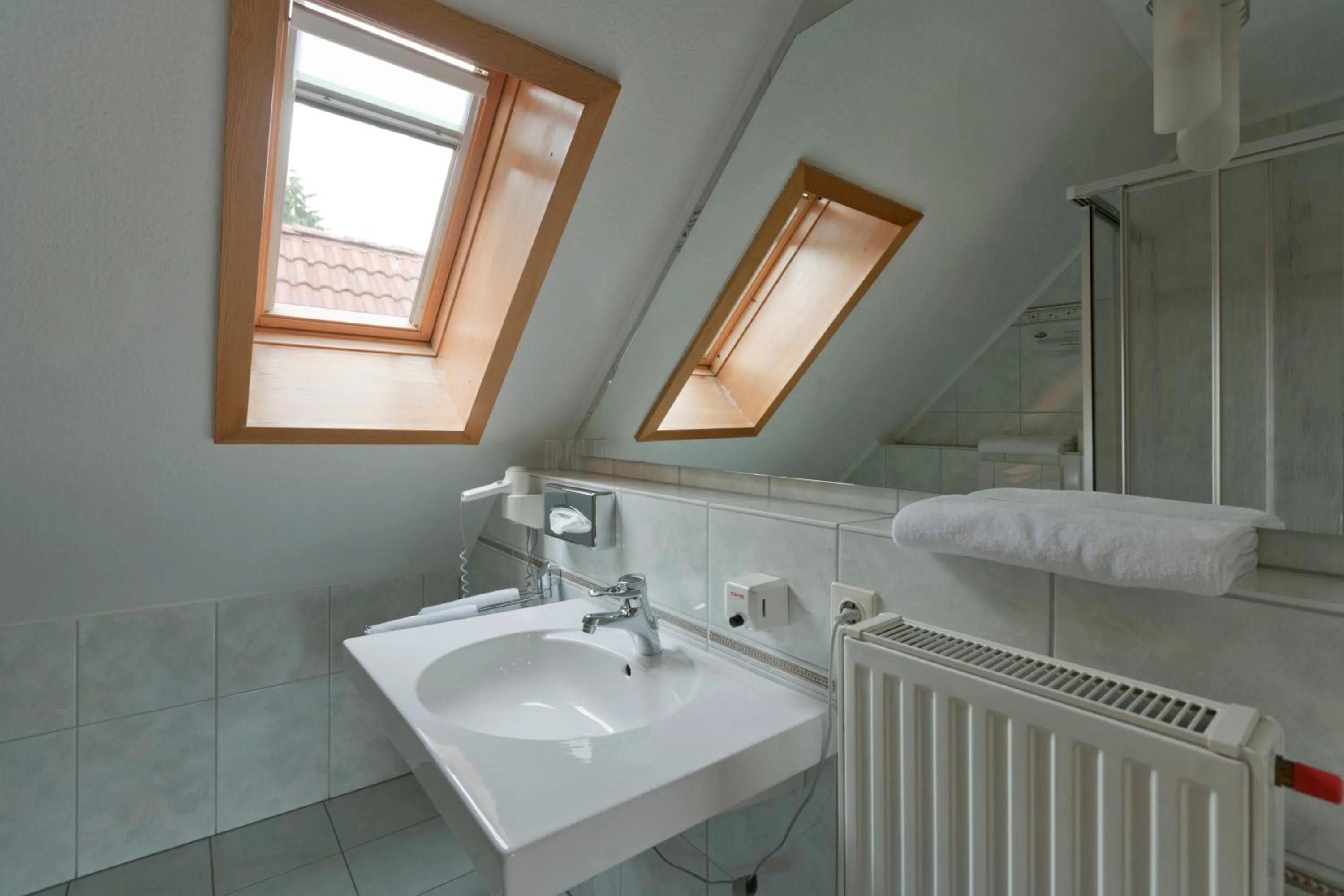 Bathroom in Landgasthof Tönnes