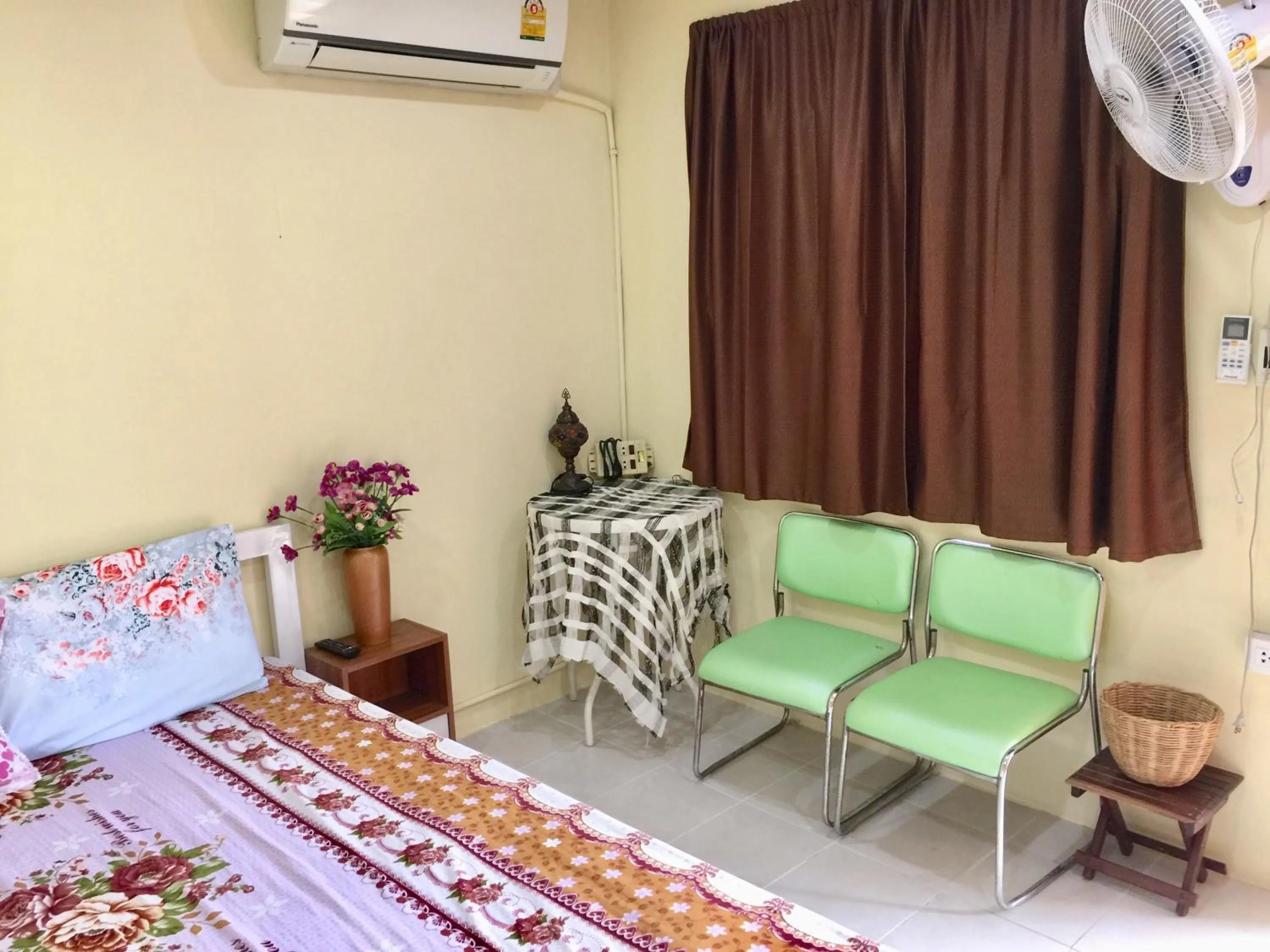 Ban Kru Ae HomeHostel