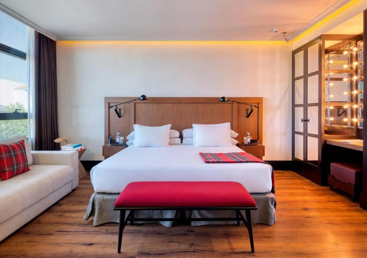 Bed in Only YOU Hotel Atocha