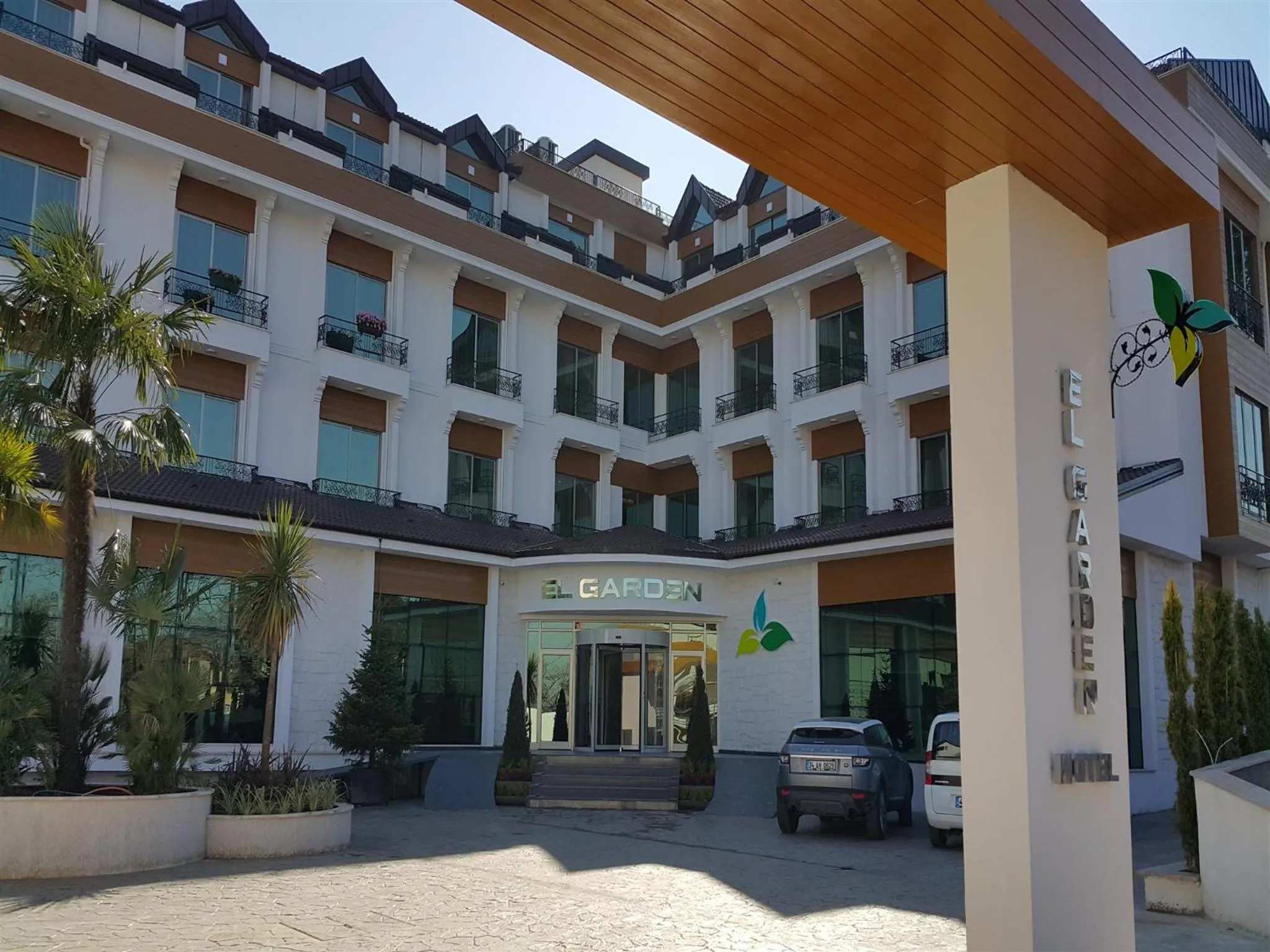 Facade/entrance in Elgarden Hotel & Spa