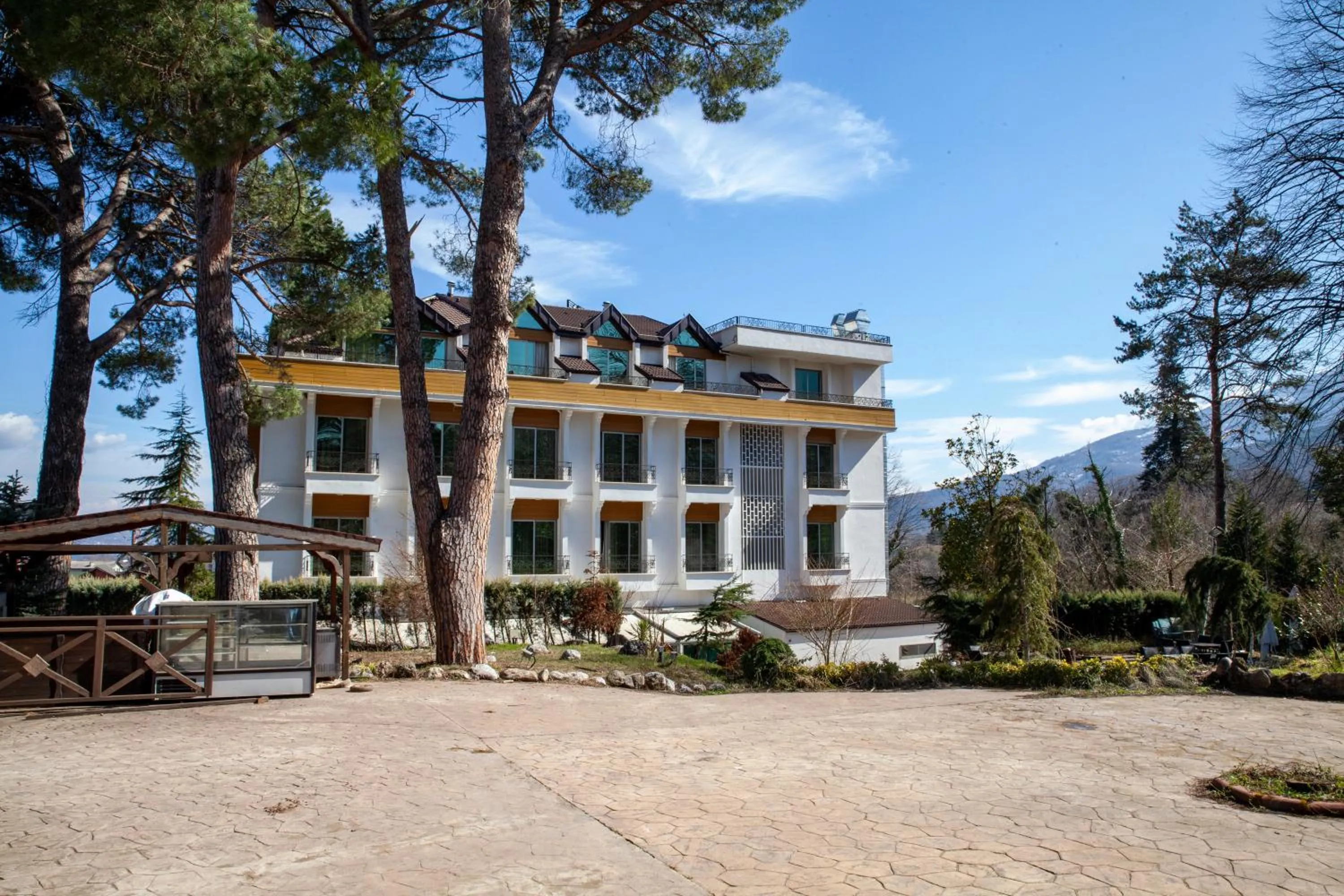 Property building in Elgarden Hotel & Spa