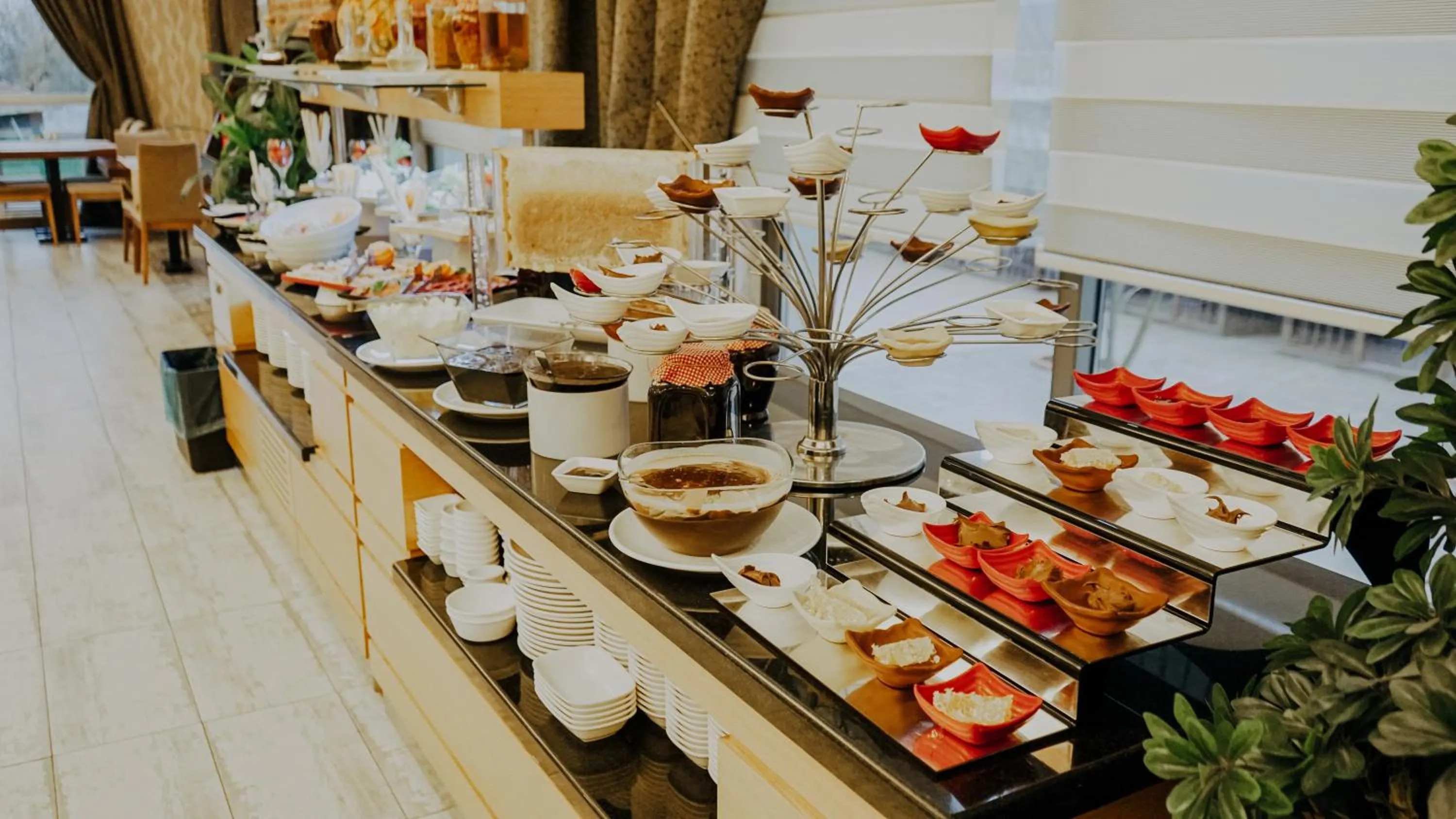 Buffet breakfast in Elgarden Hotel & Spa