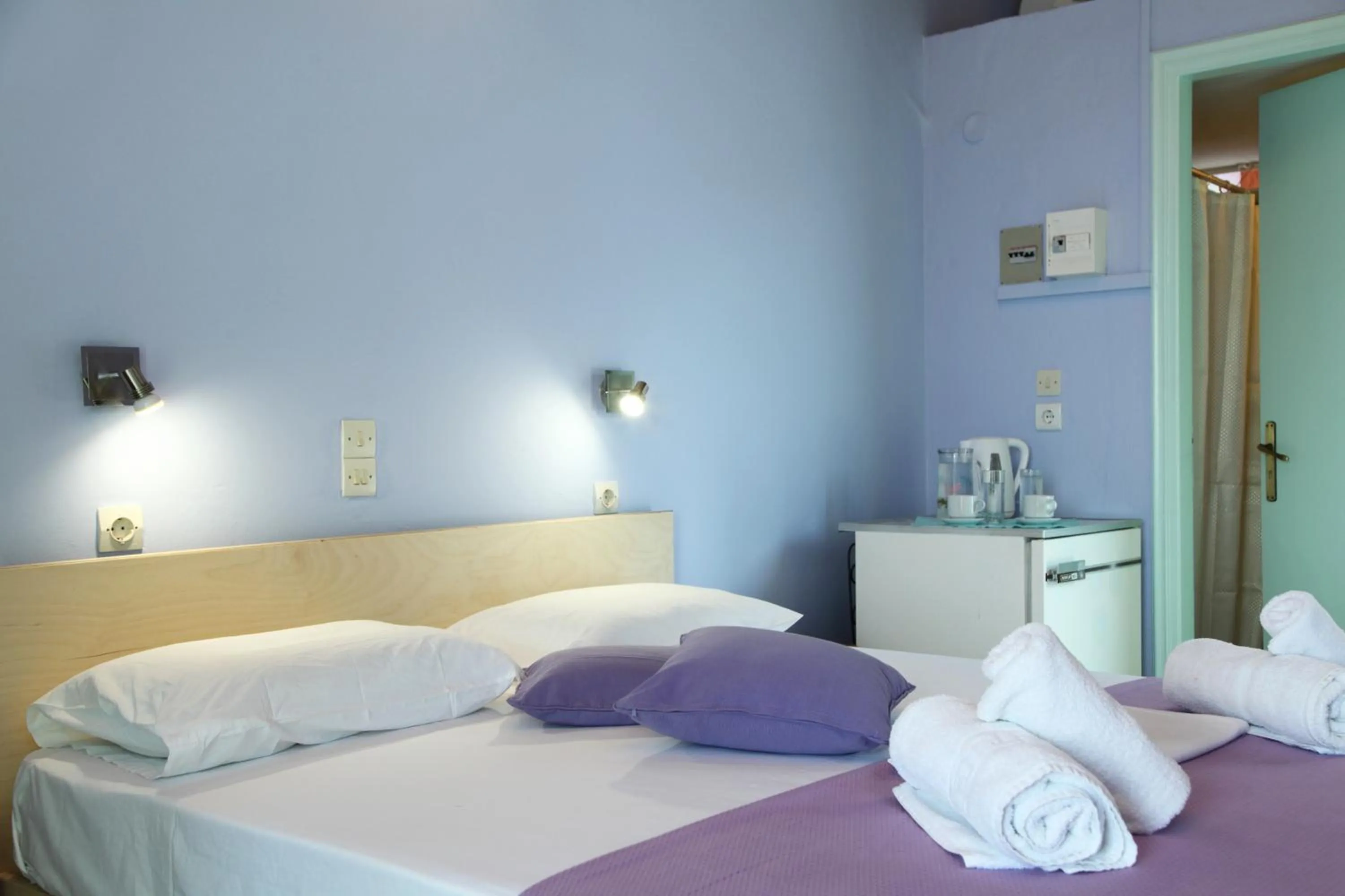 Photo of the whole room, Bed in Summer House Louisa