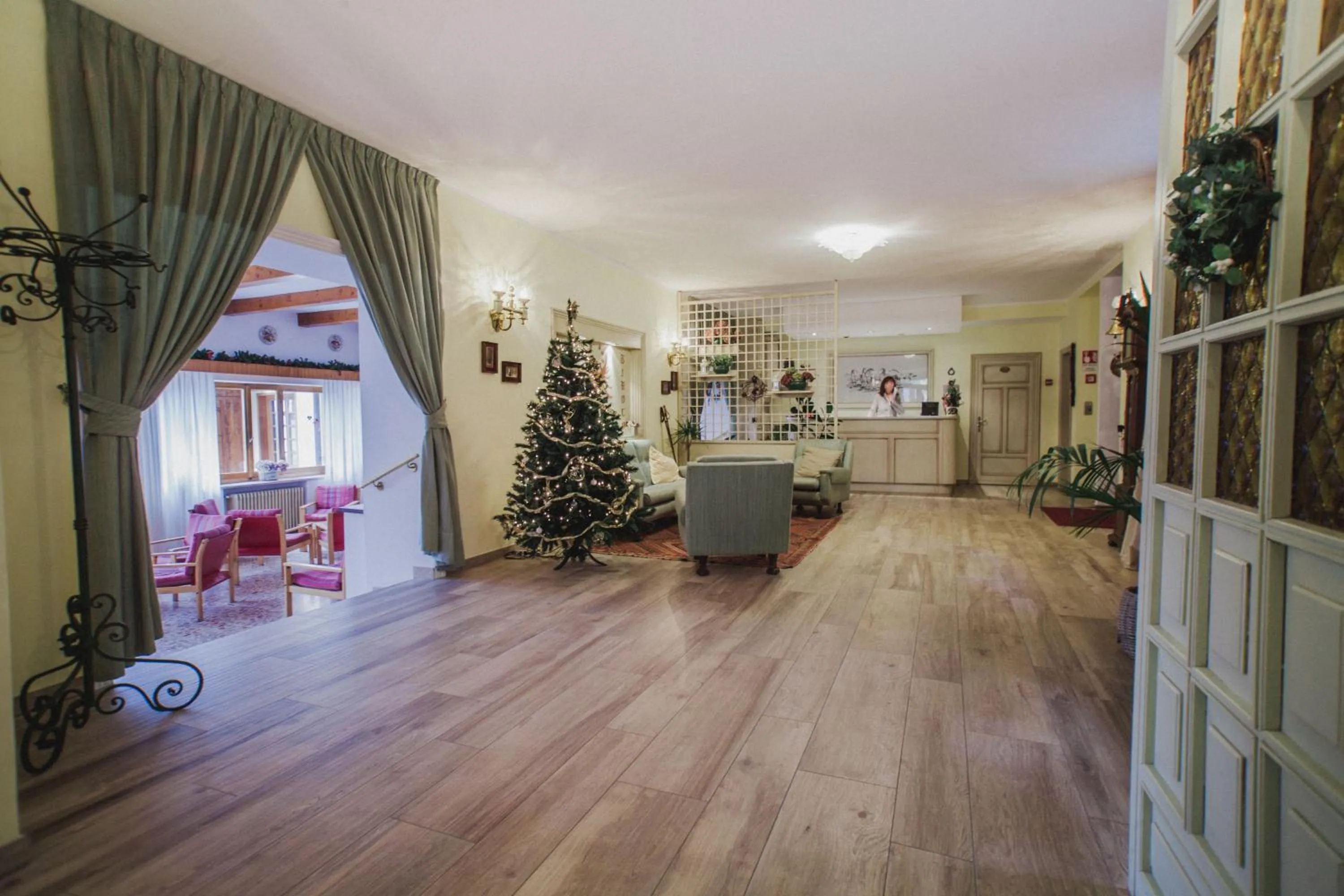 Lobby or reception in Hotel Tirolo