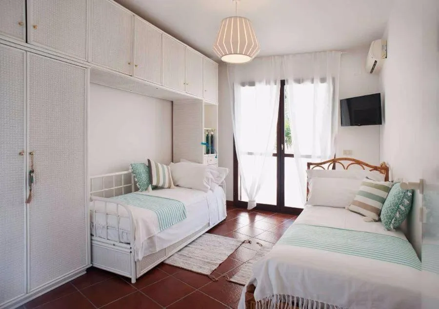 Bedroom, Bed in B&B Canneto Beach