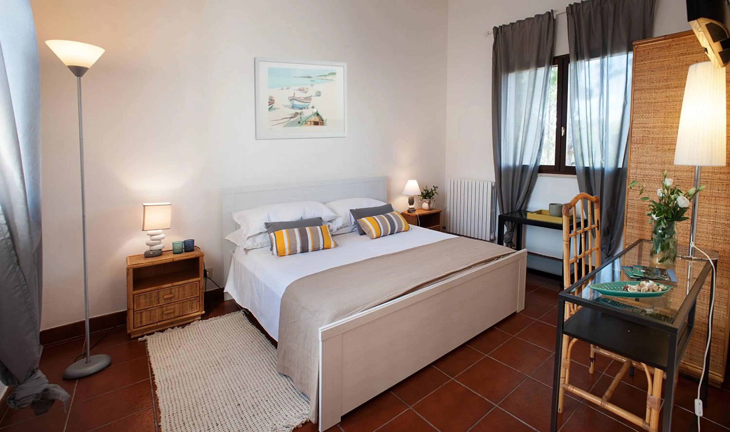 Nearby landmark, Bed in B&B Canneto Beach