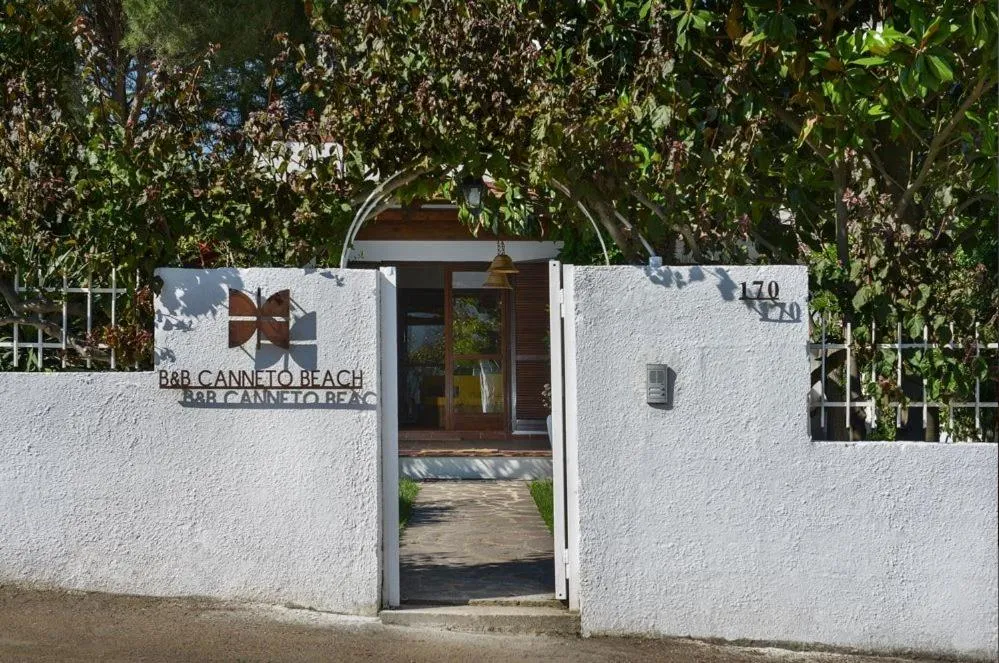 Property logo or sign in B&B Canneto Beach