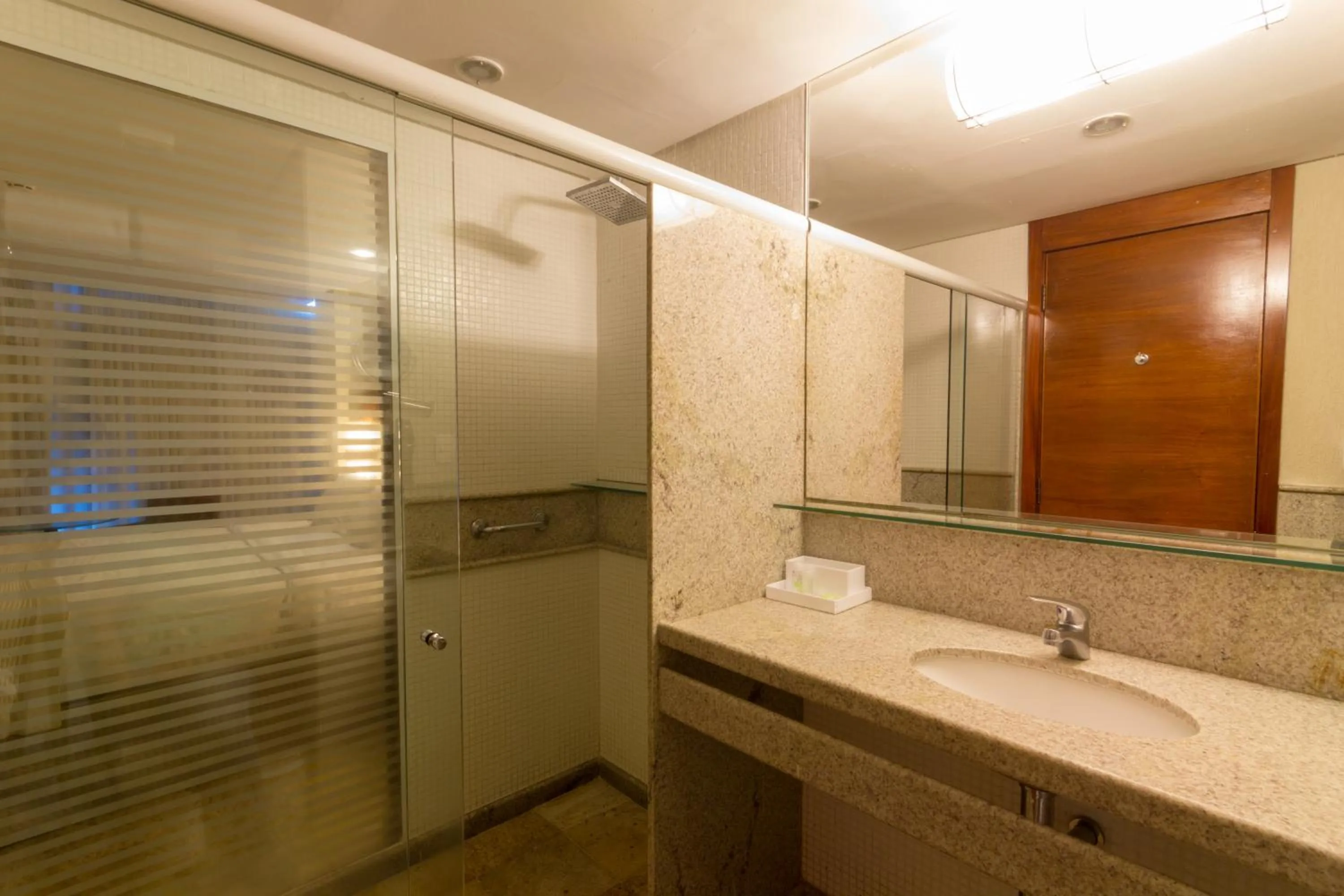Bathroom in Hotel Atlante Plaza