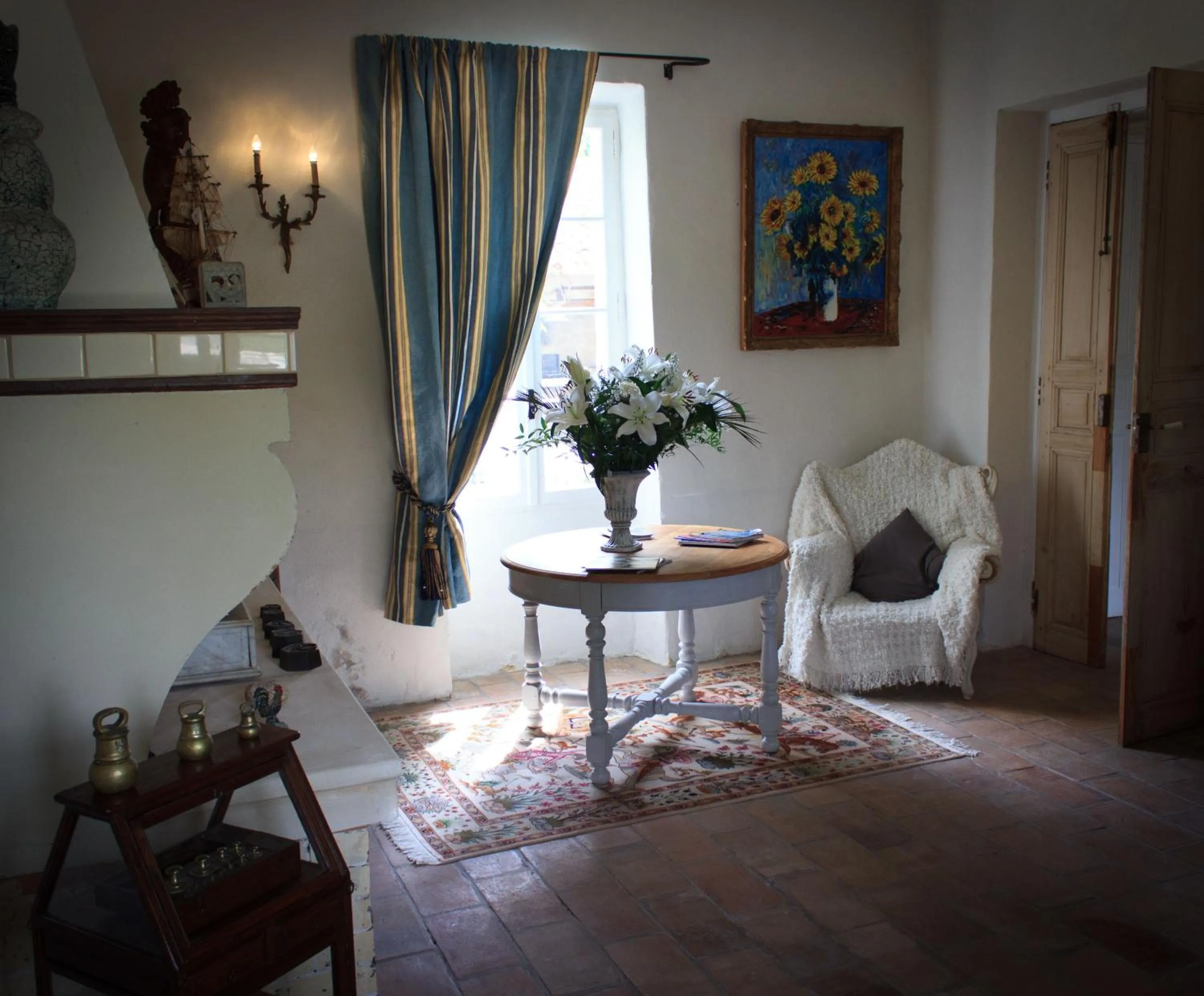 Lobby or reception in Les Carmes and spa