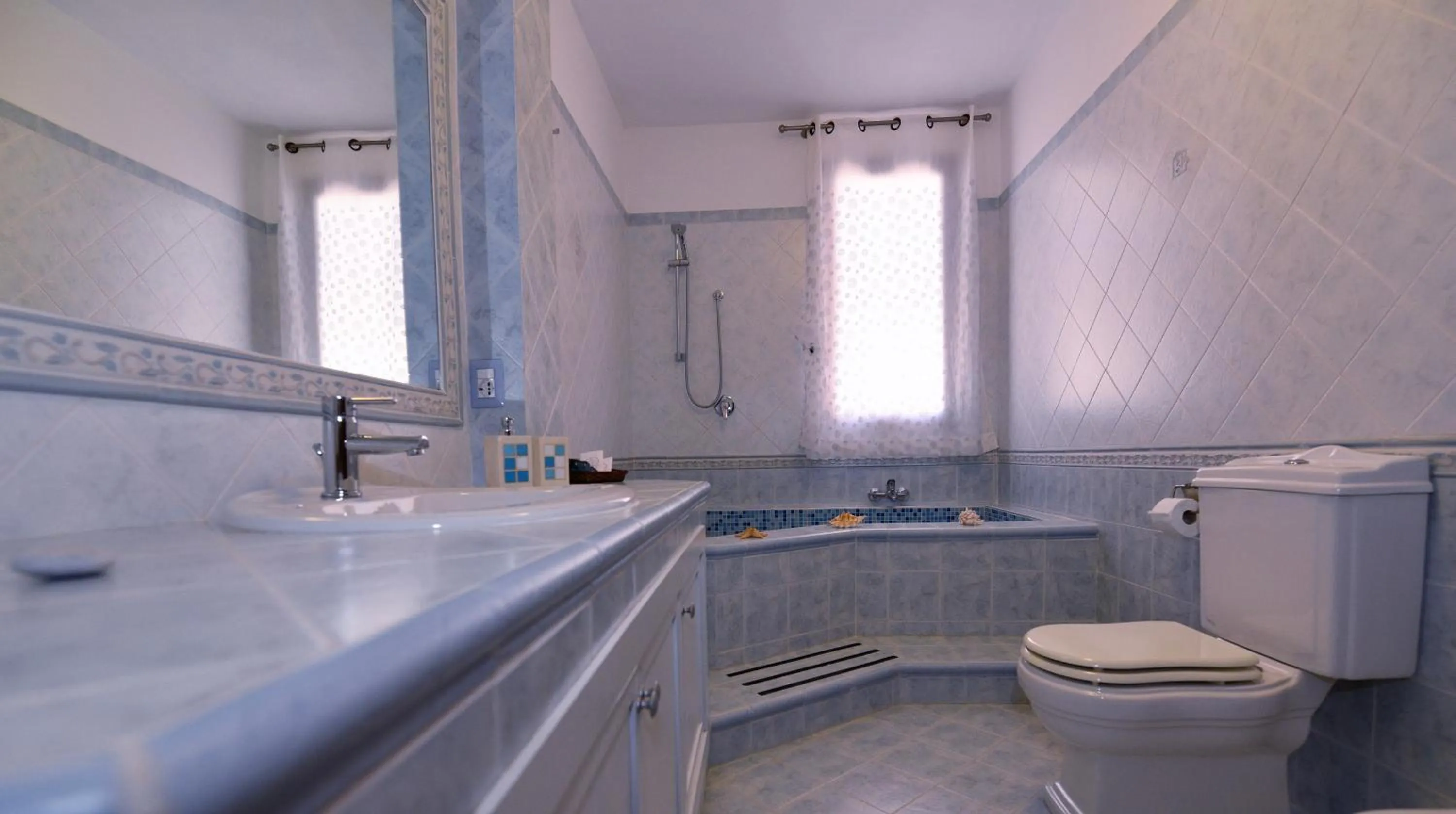 Shower in La Casa Dei Sogni