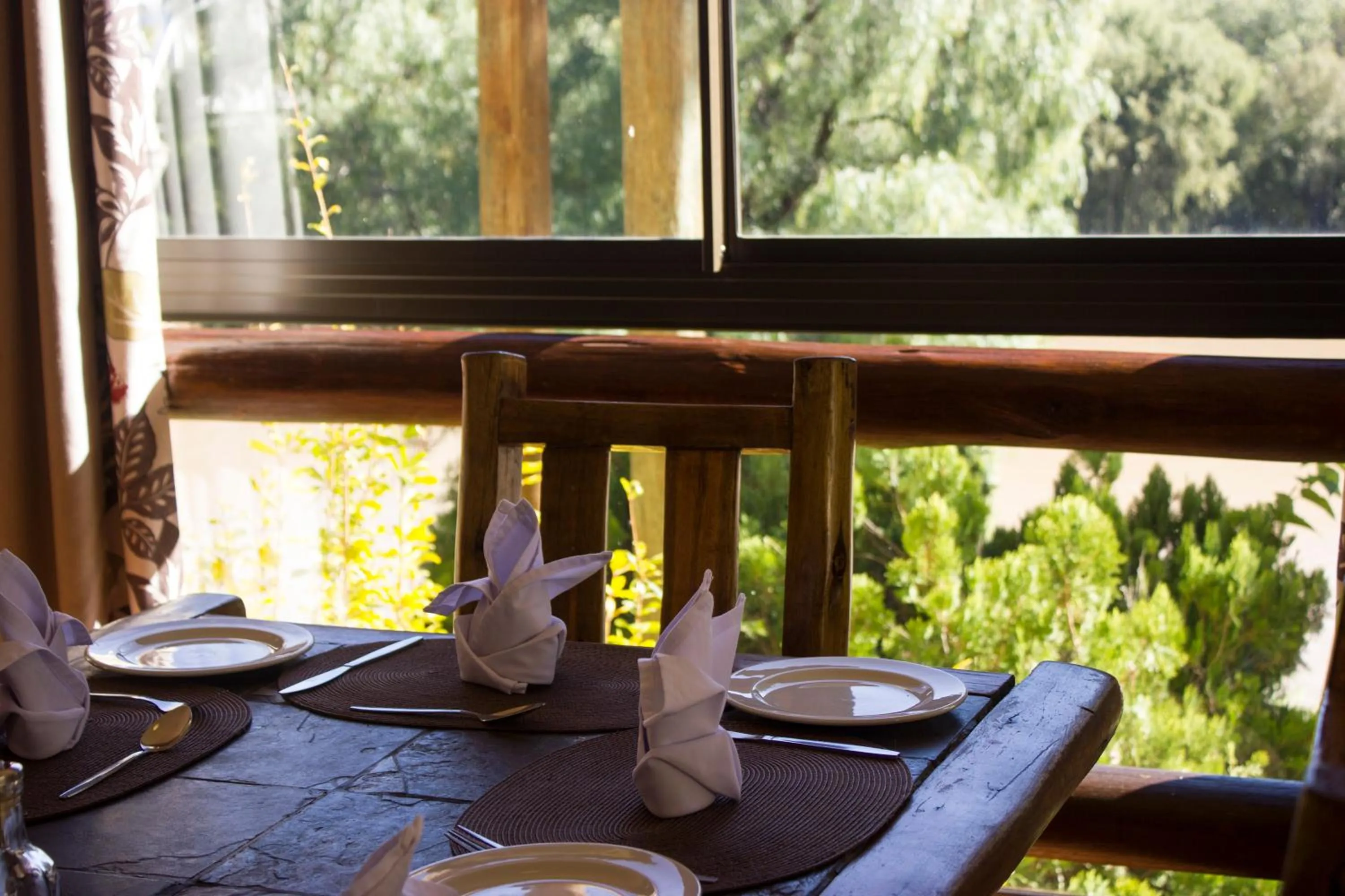 Food and drinks in Riverside Lodge & Conference Center