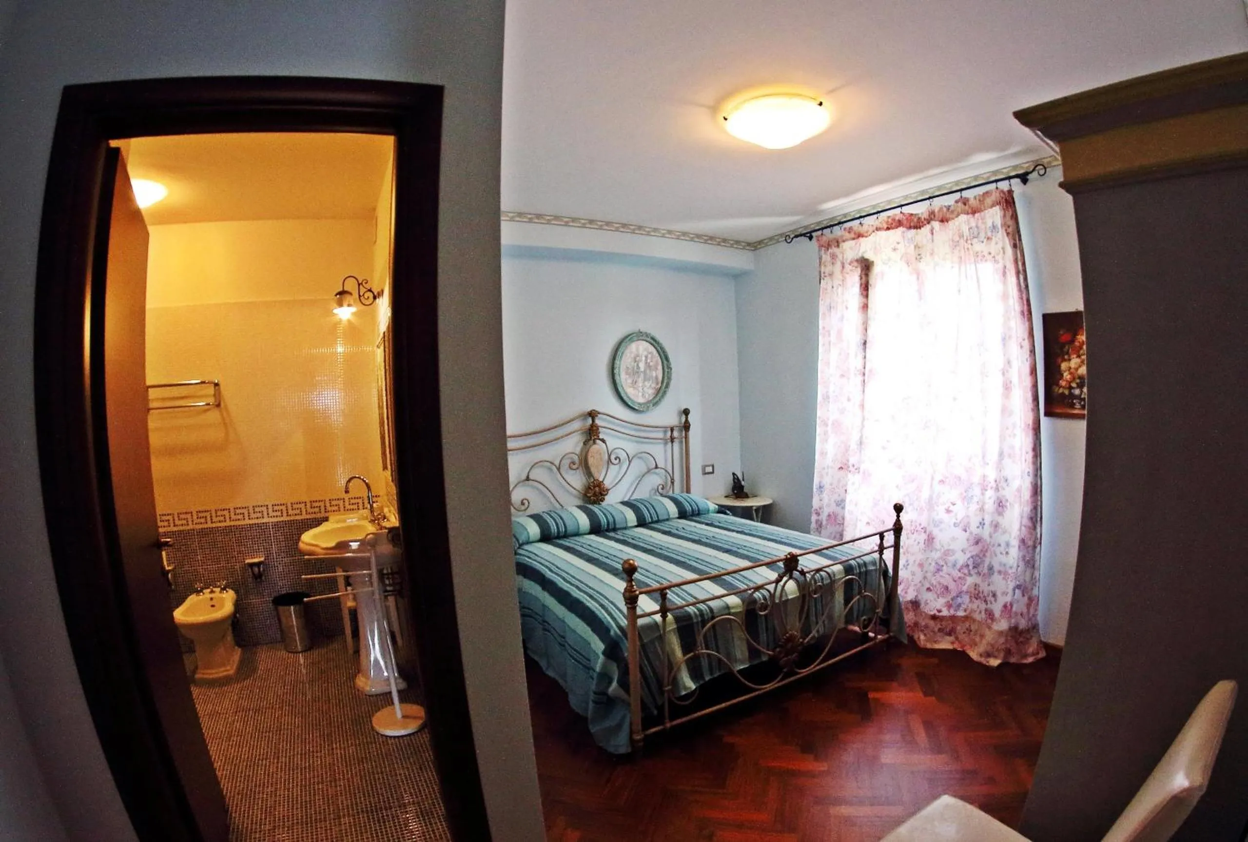 Photo of the whole room, Bed in Appartamento Vacanze Magnolia e Glicine
