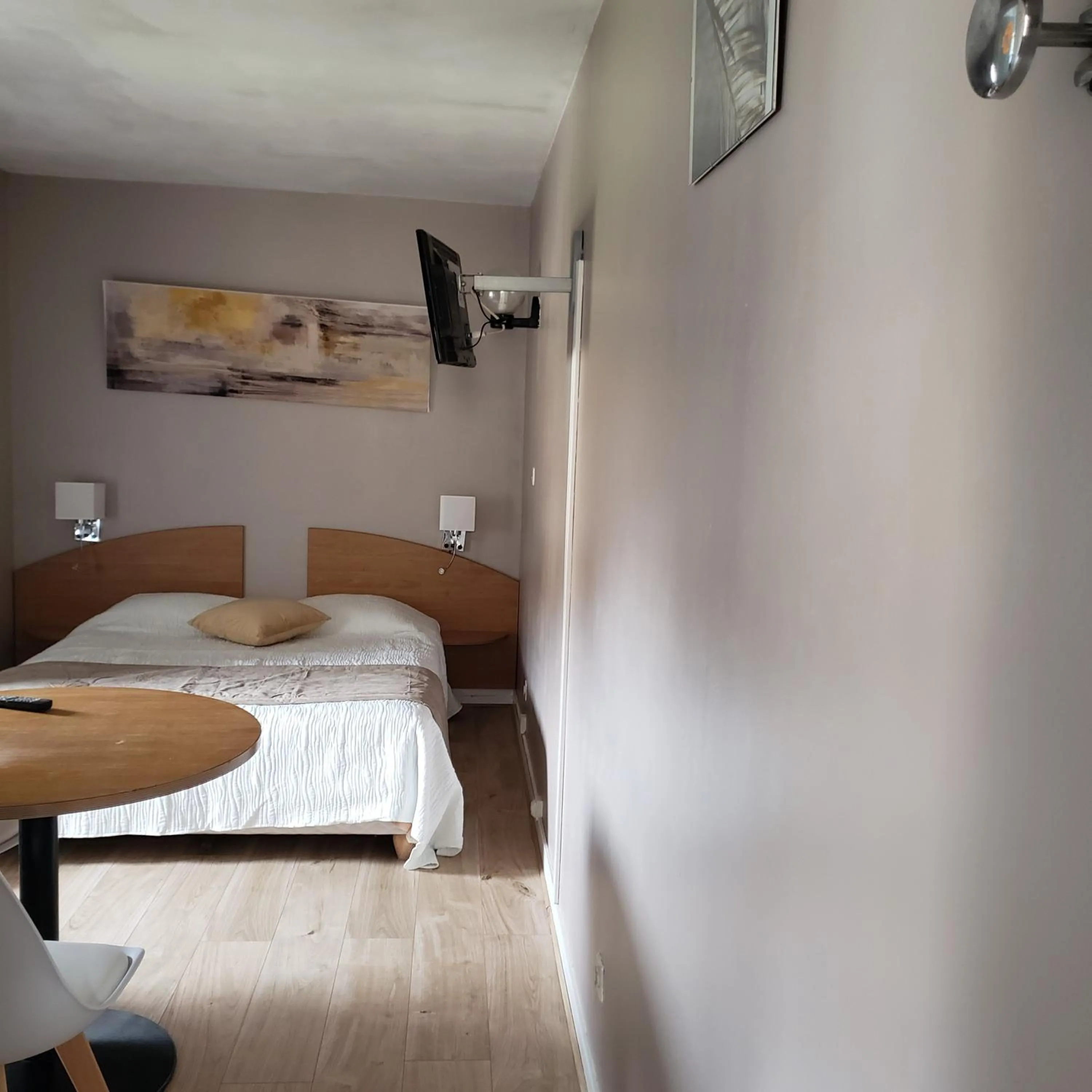 Bedroom, Bed in Le Moulin D'onclaire Camping et chambres d'hôtes