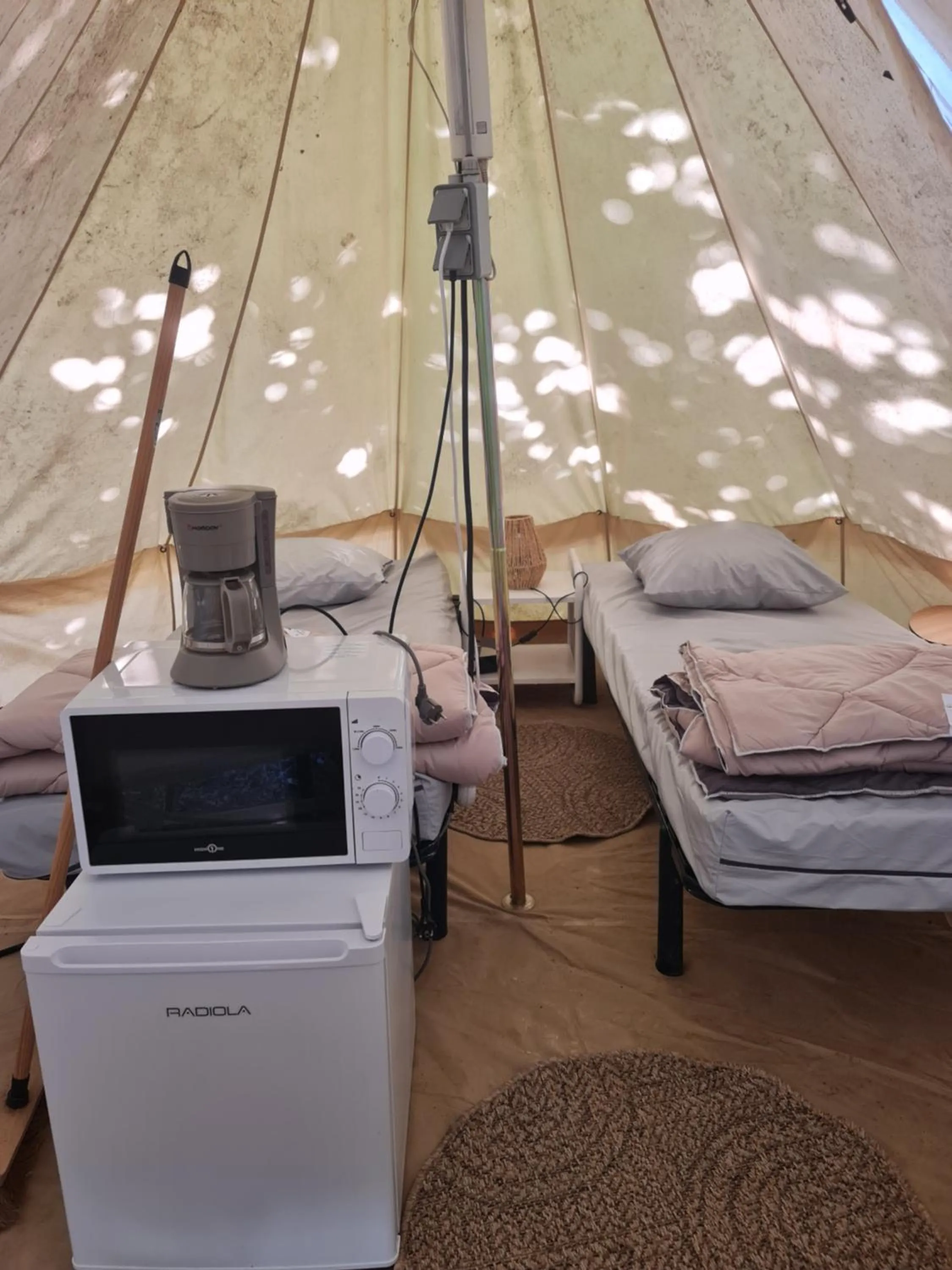 Bedroom, Bed in Le Moulin D'onclaire Camping et chambres d'hôtes