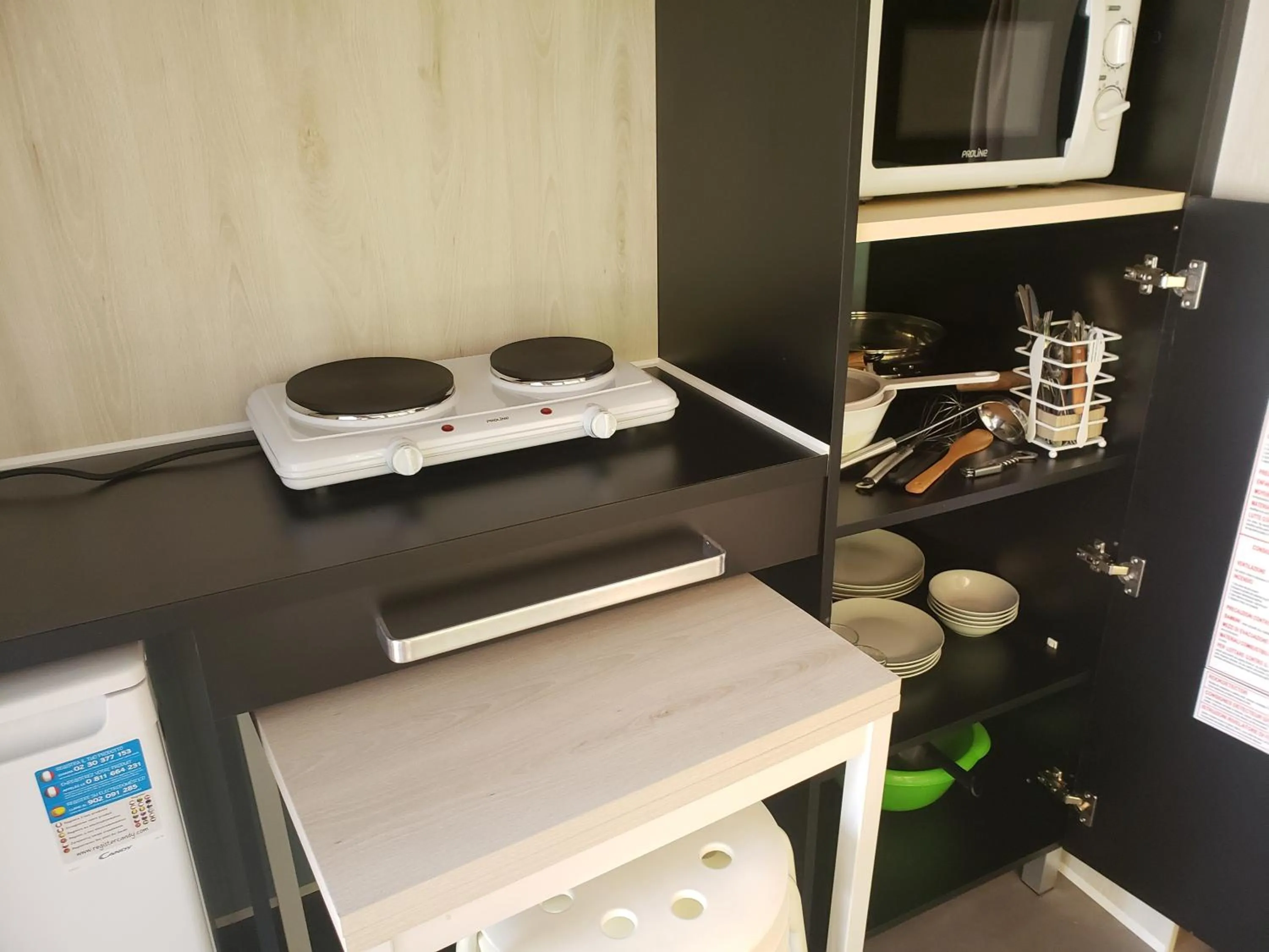 kitchen in Le Moulin D'onclaire Camping et chambres d'hôtes