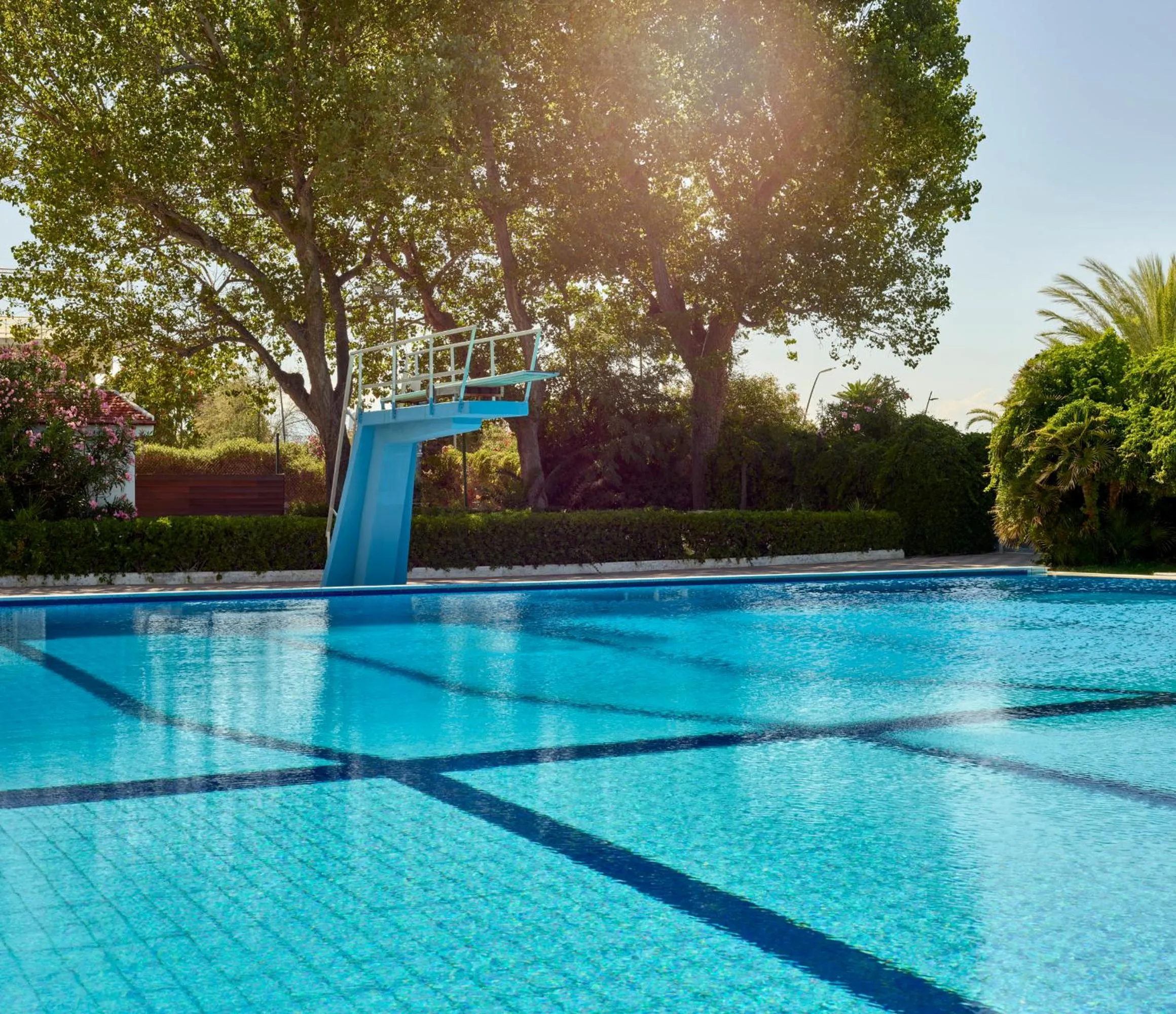 Swimming pool in Serena Majestic Residence