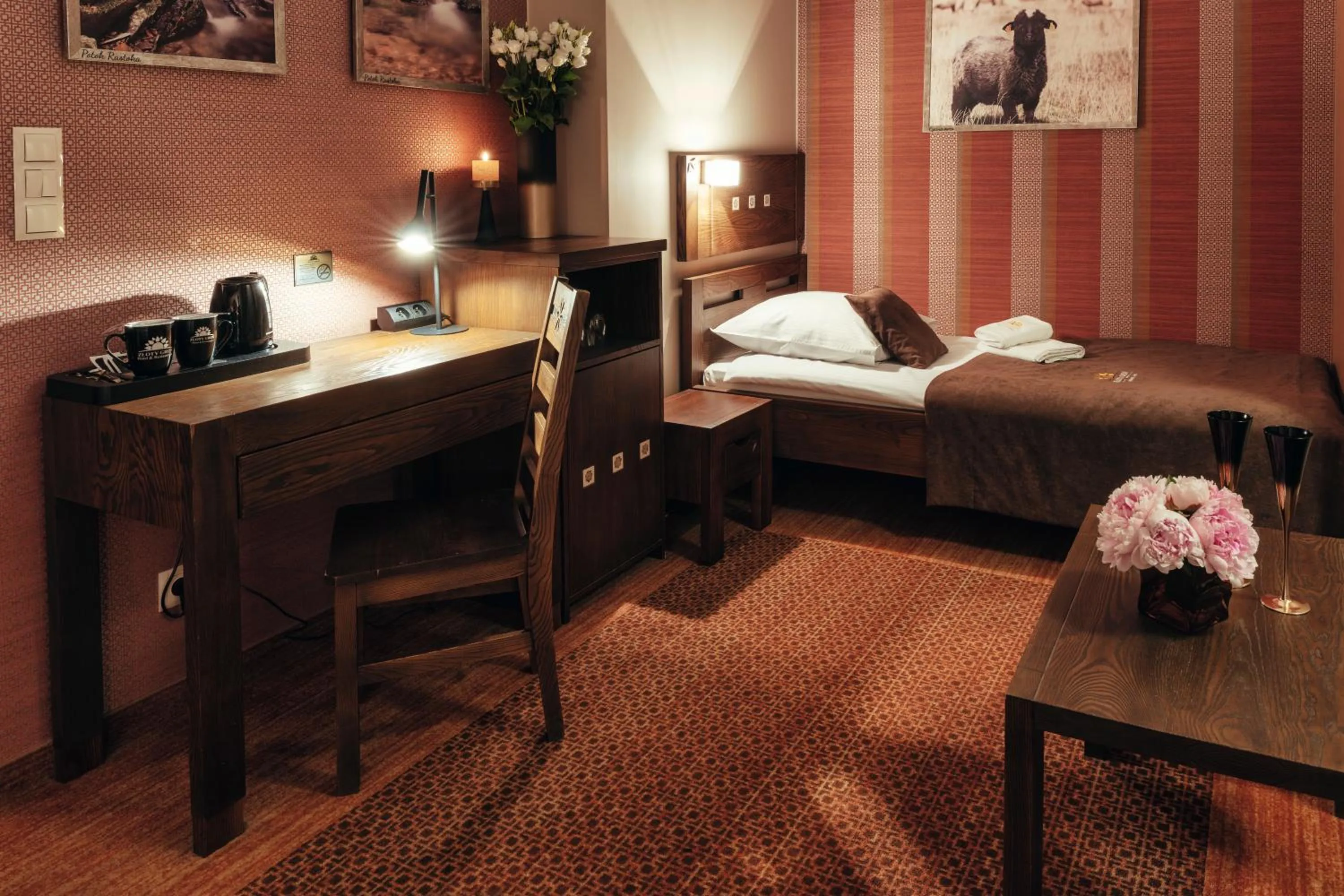 Photo of the whole room, Bed in Złoty Groń Resort & Spa