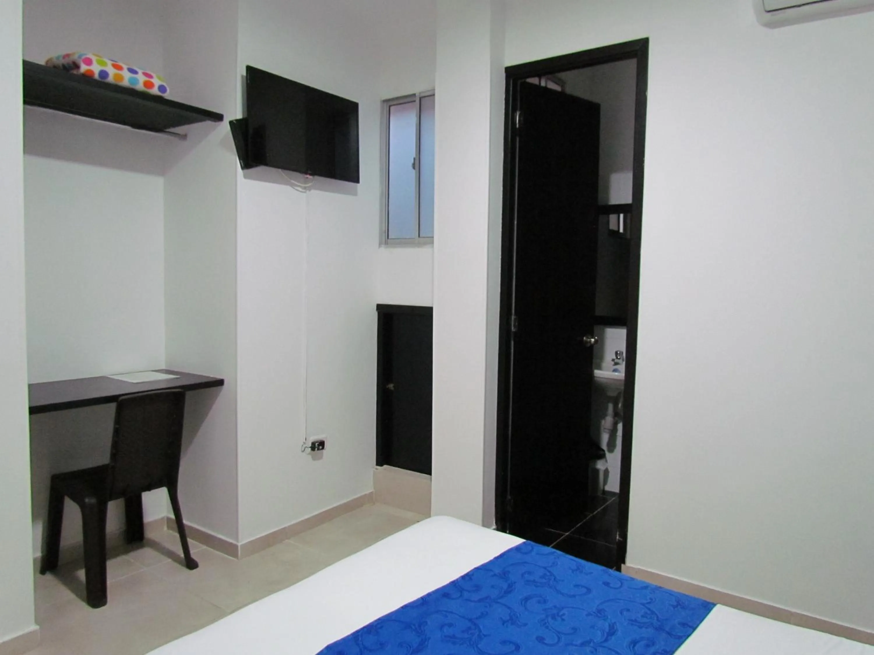 Bed in Hotel Diamonds