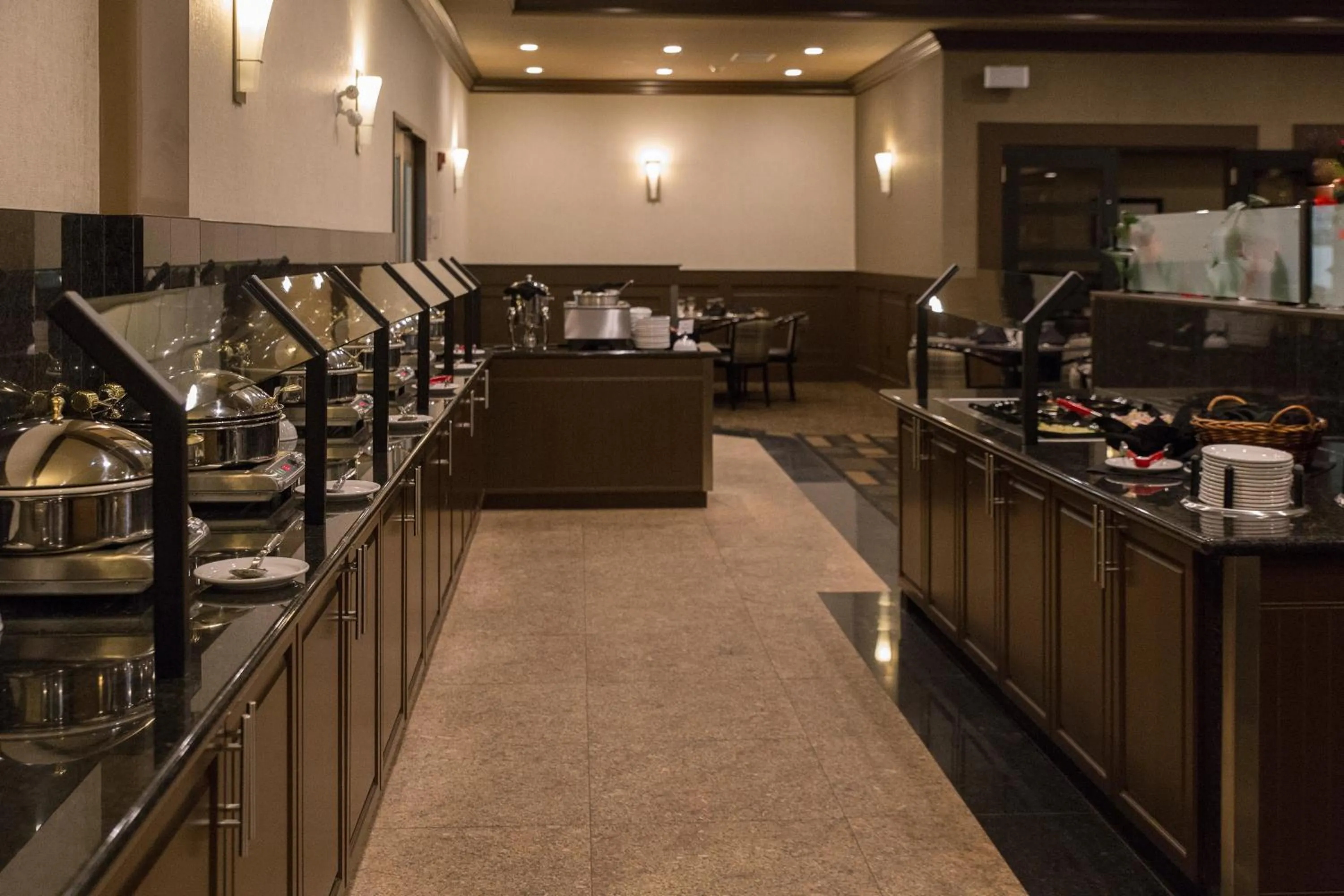 Restaurant/places to eat in Chateau Nova Peace River