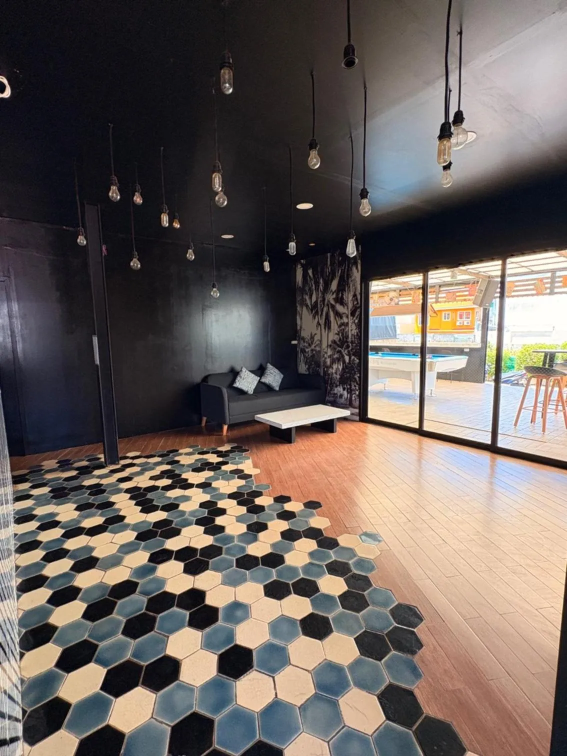 Lobby or reception in 1715 House - White Rhino