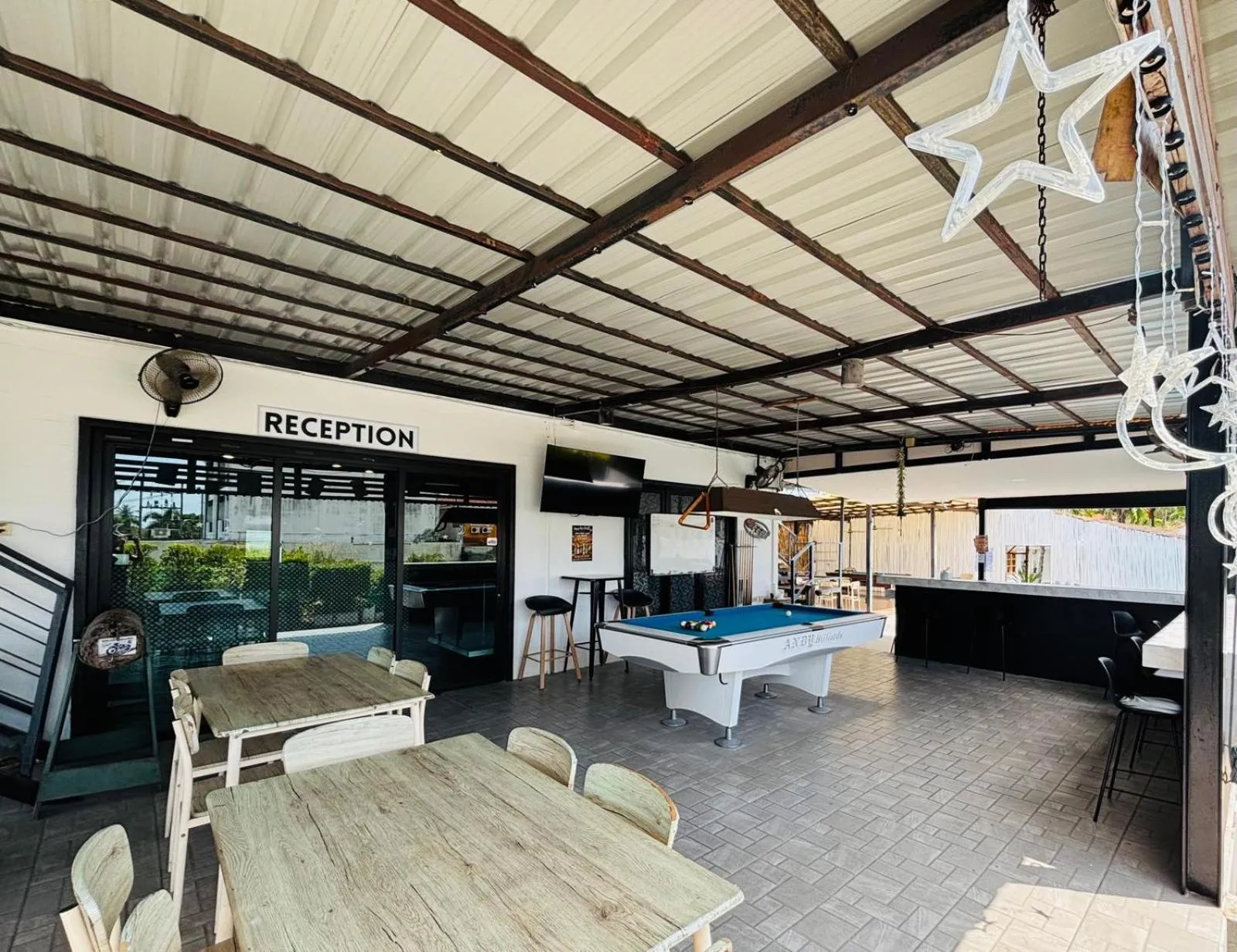 Lounge or bar in 1715 House - White Rhino